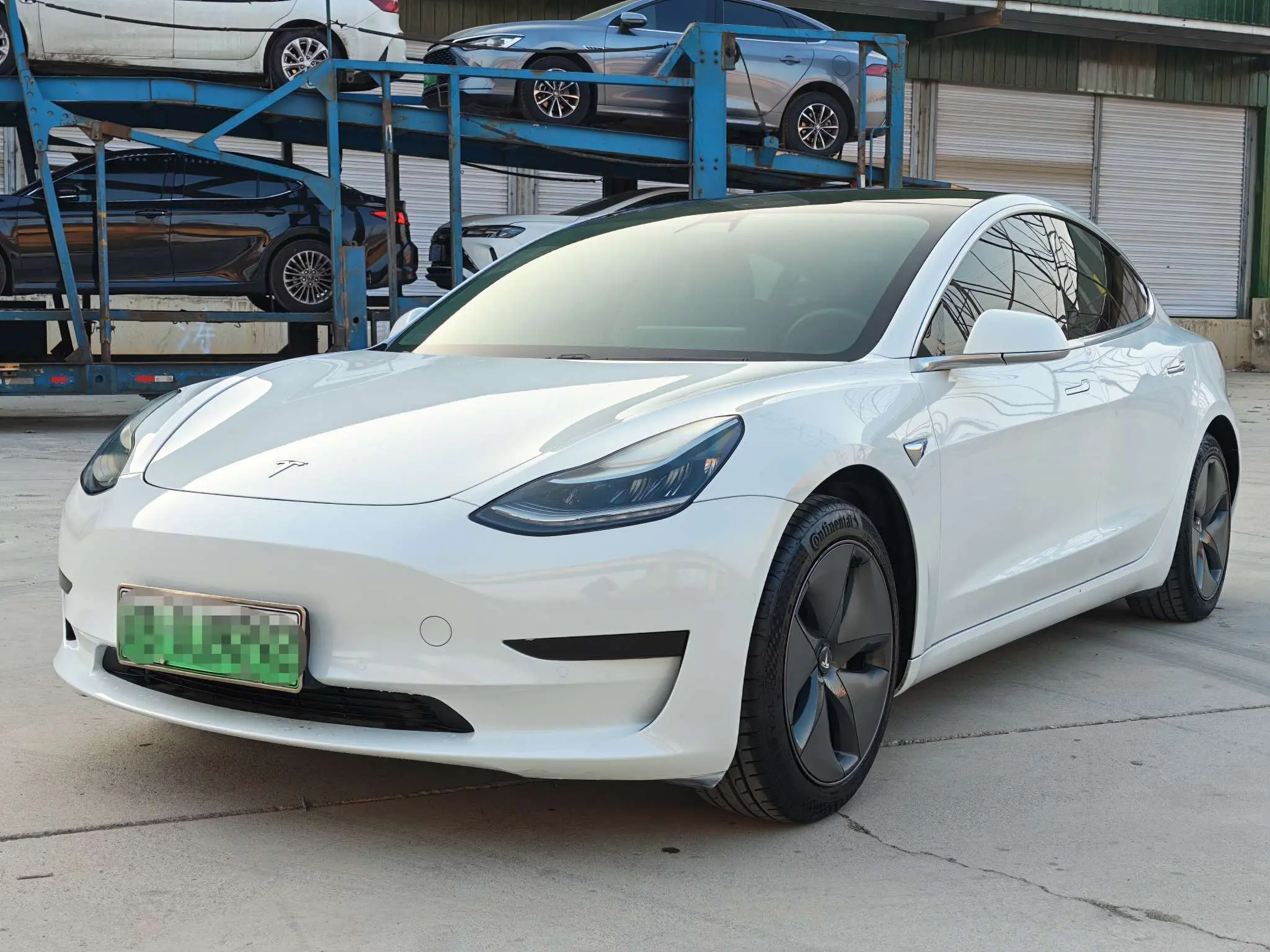 Tesla Model 3  из Китая