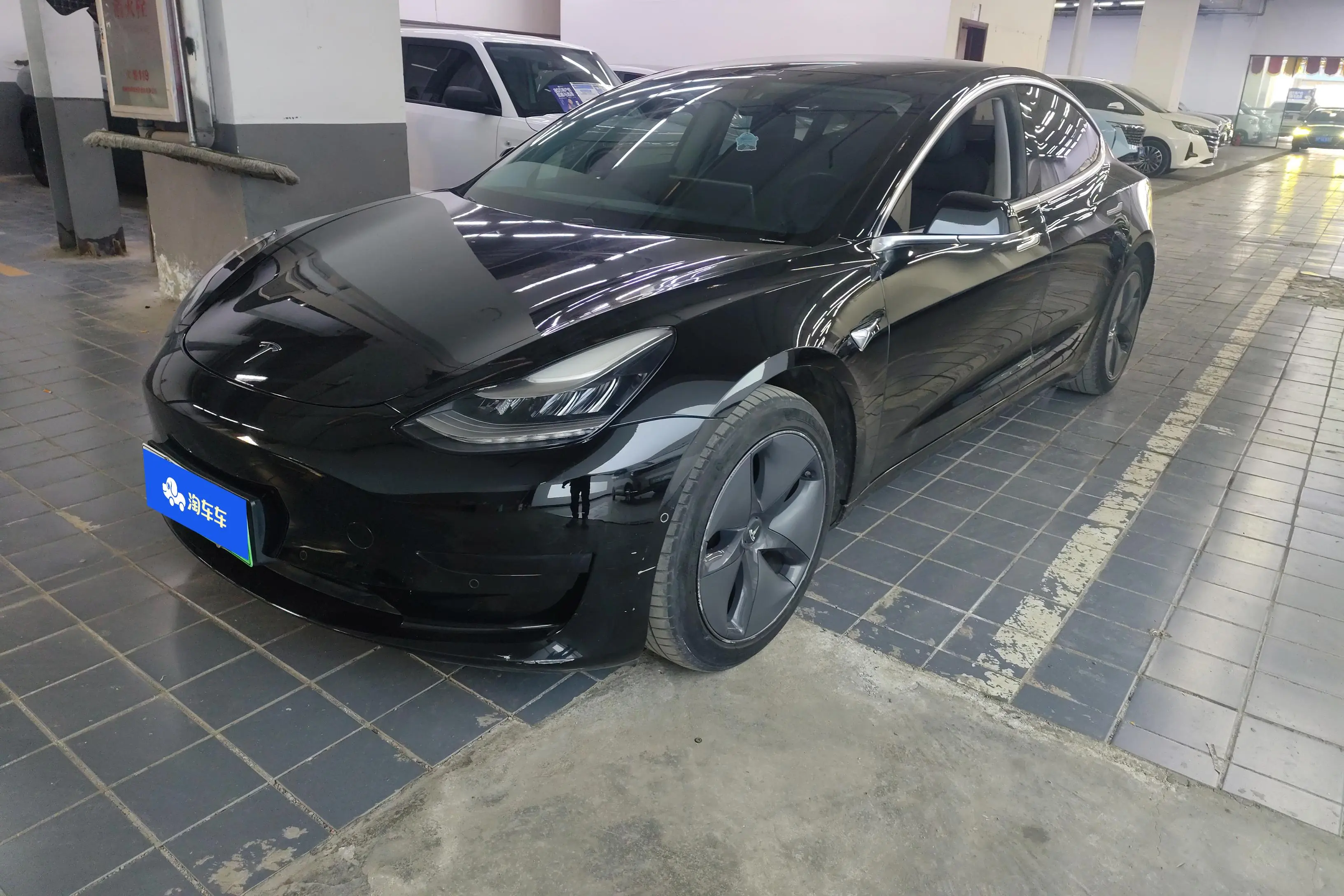 Tesla Model 3  из Китая