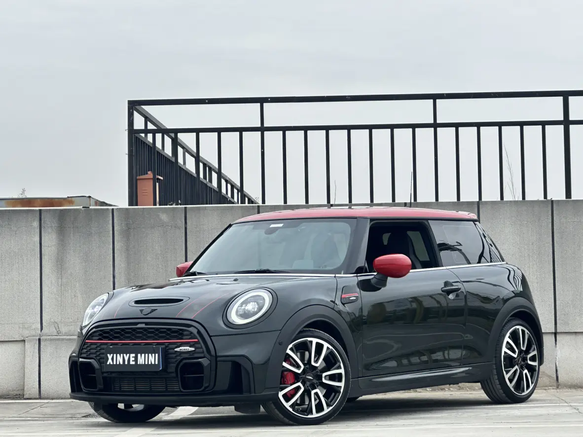 MINI JCW
