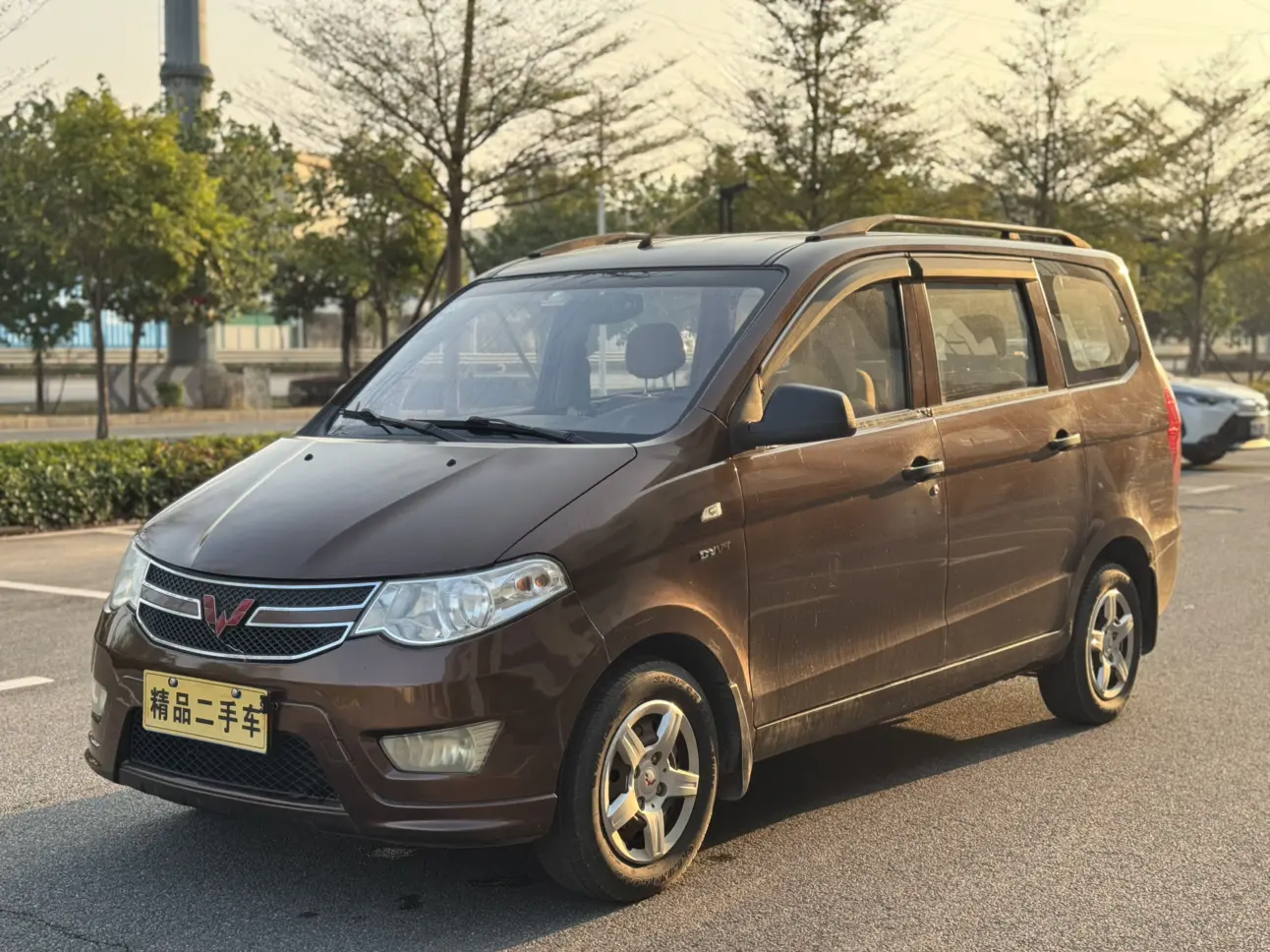 Wuling Hongguang  из Китая