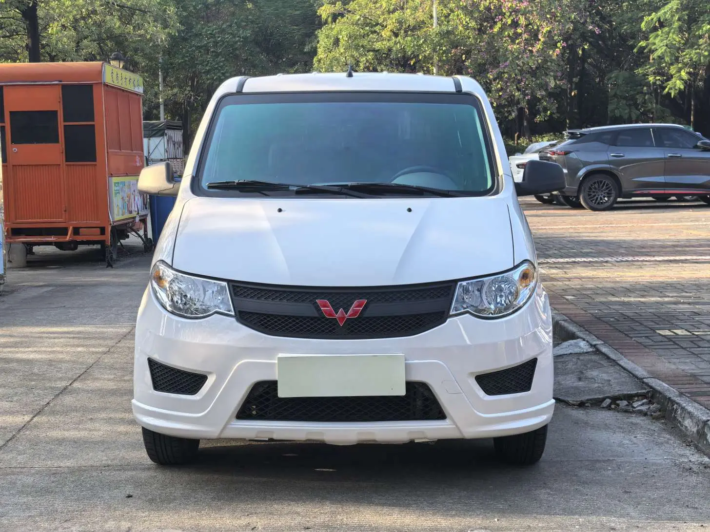 Wuling Hongguang  из Китая