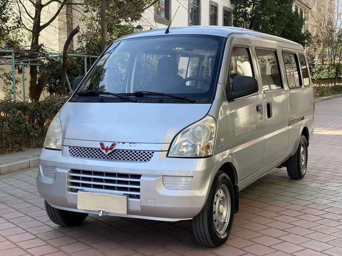 Wuling Rongguang  из Китая