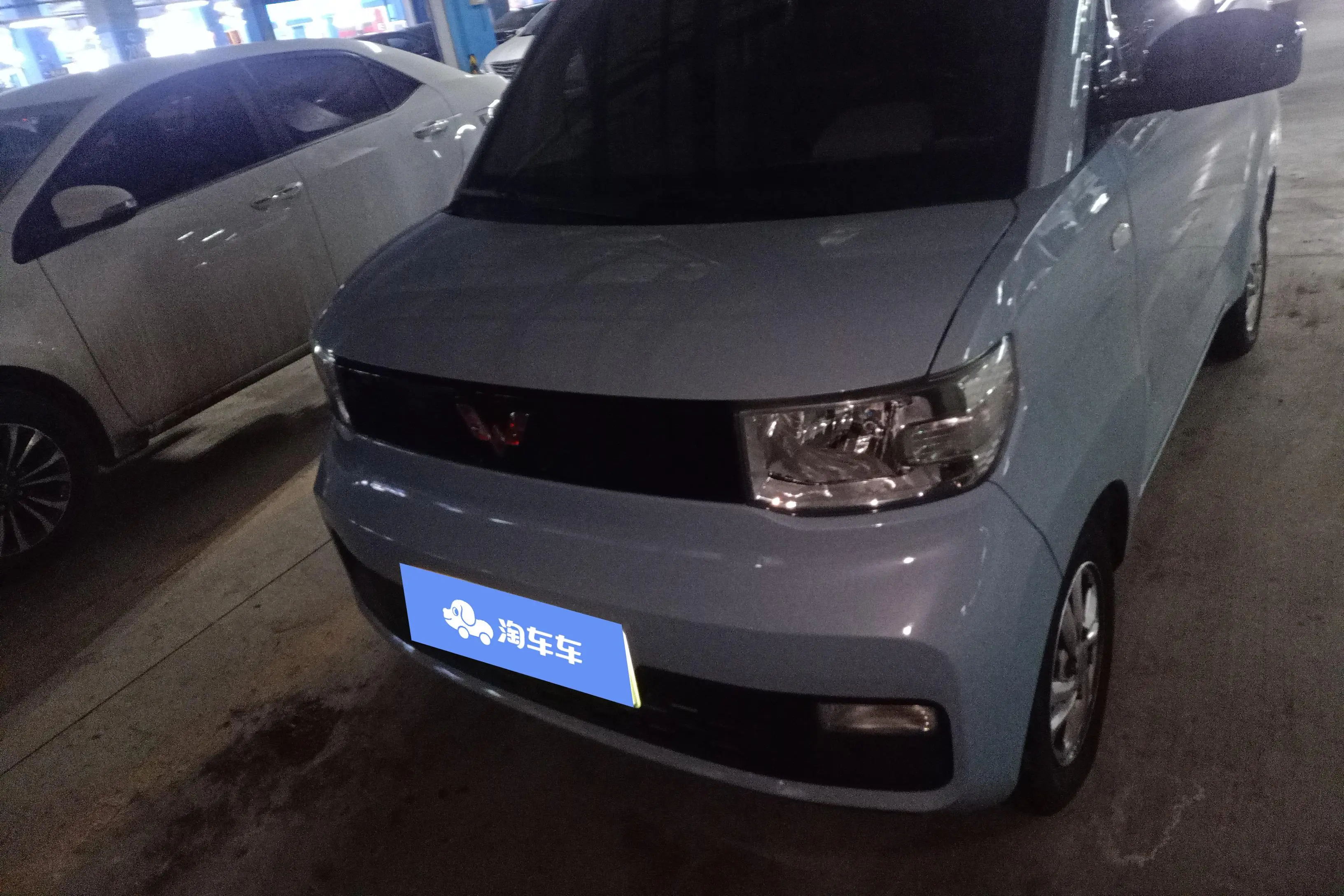 Wuling Hongguang MINIEV  из Китая