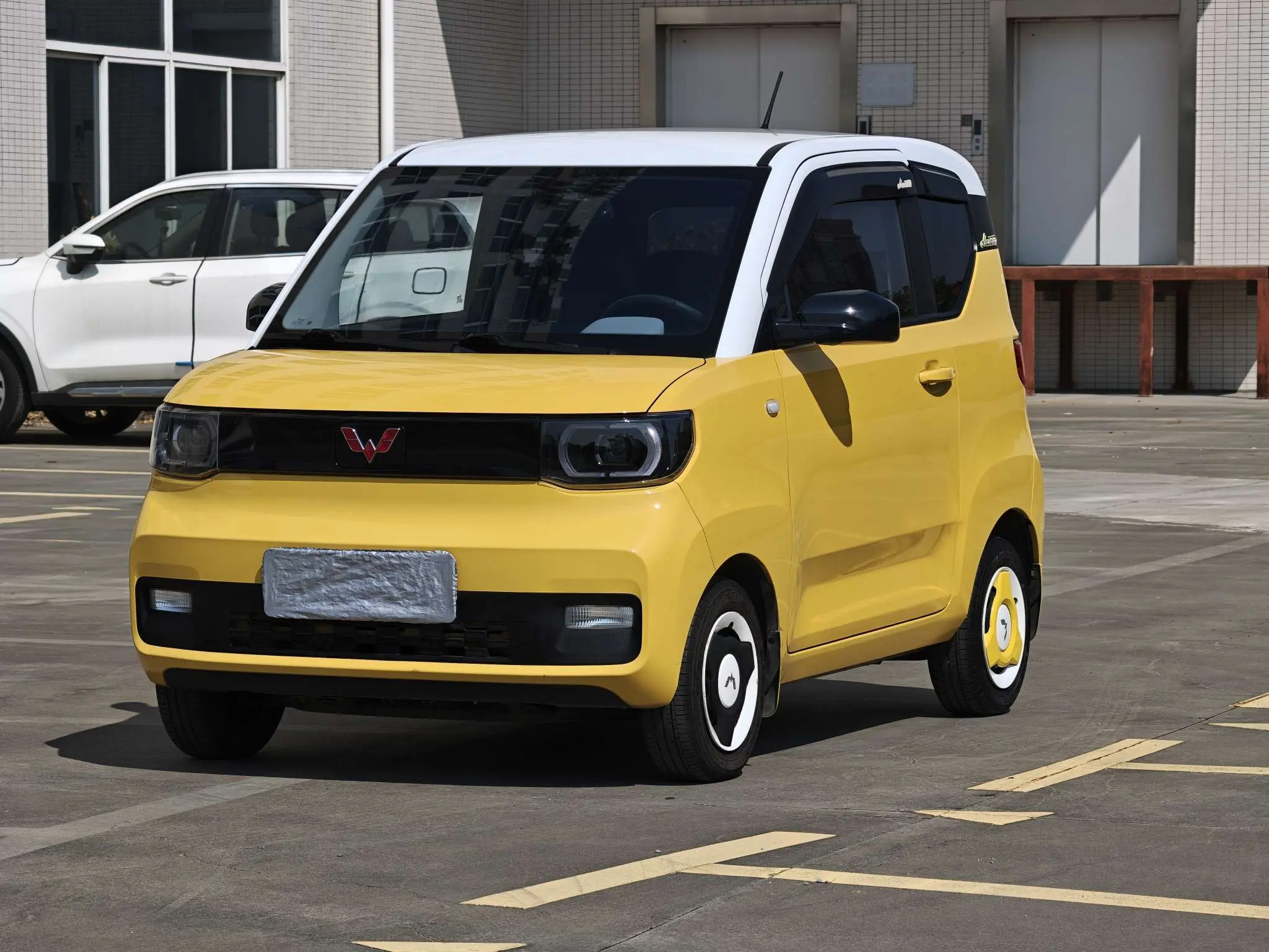 Wuling Hongguang MINIEV  из Китая