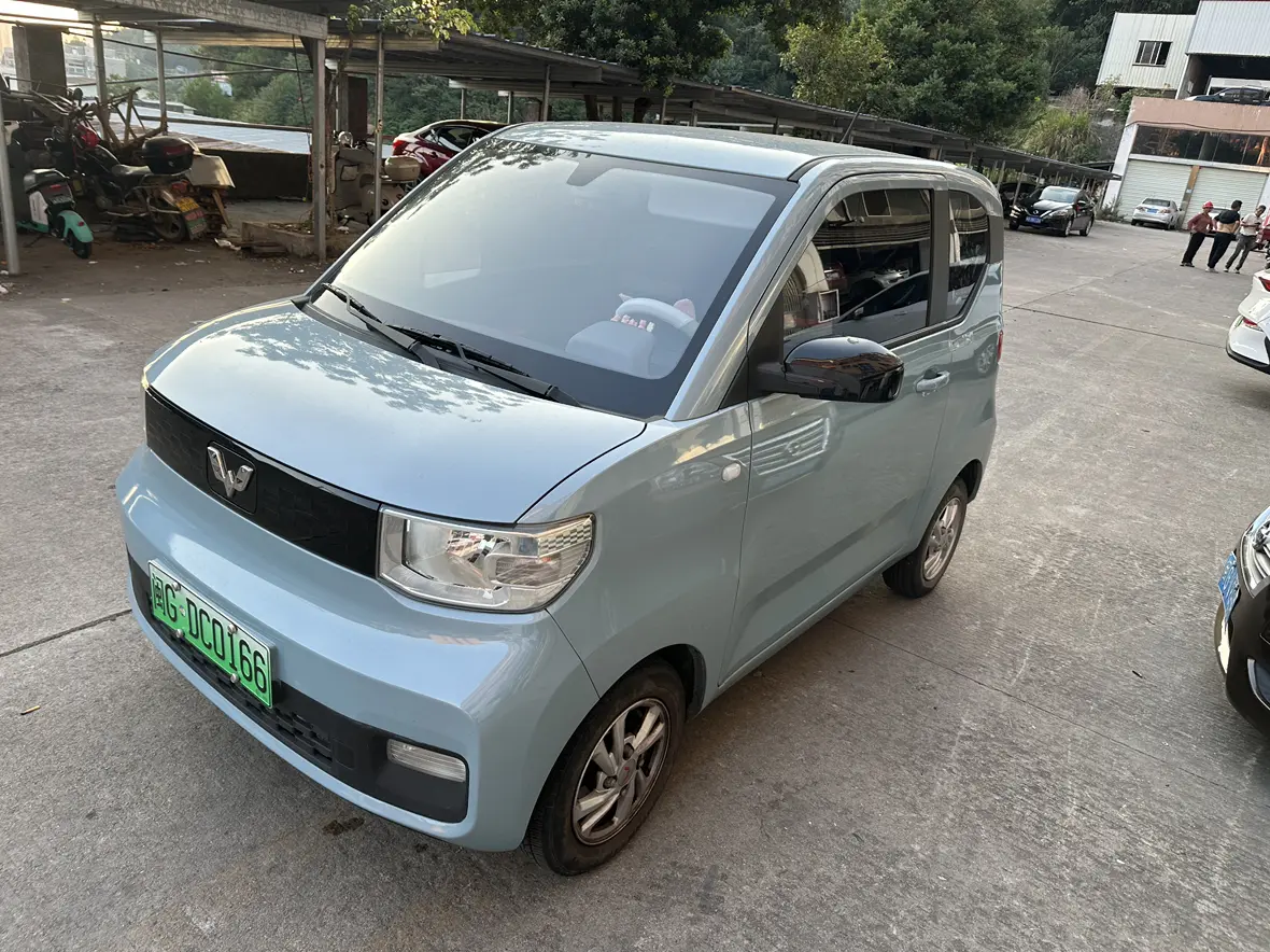 Wuling Hongguang MINIEV  из Китая