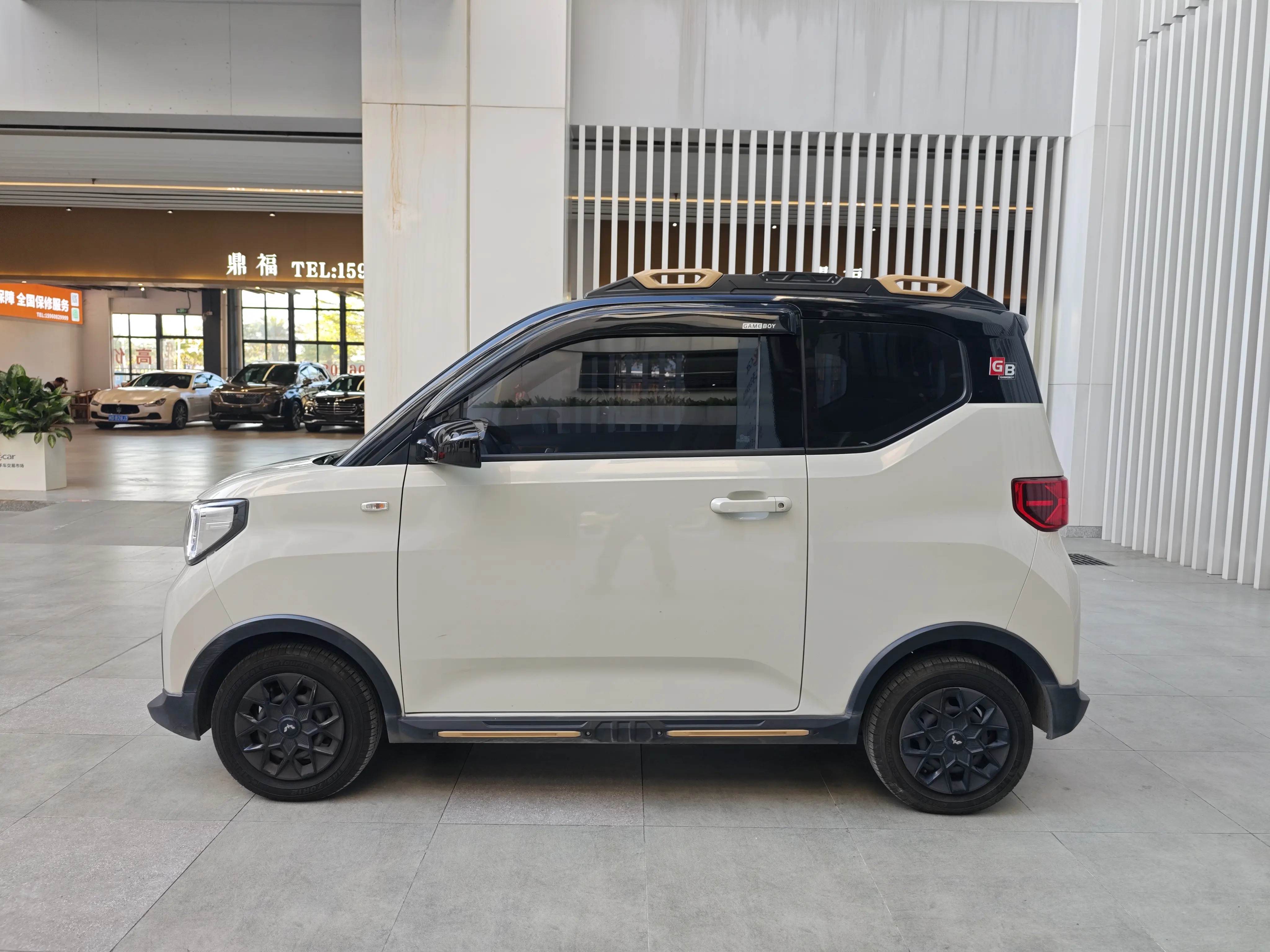 Wuling Hongguang MINIEV  из Китая