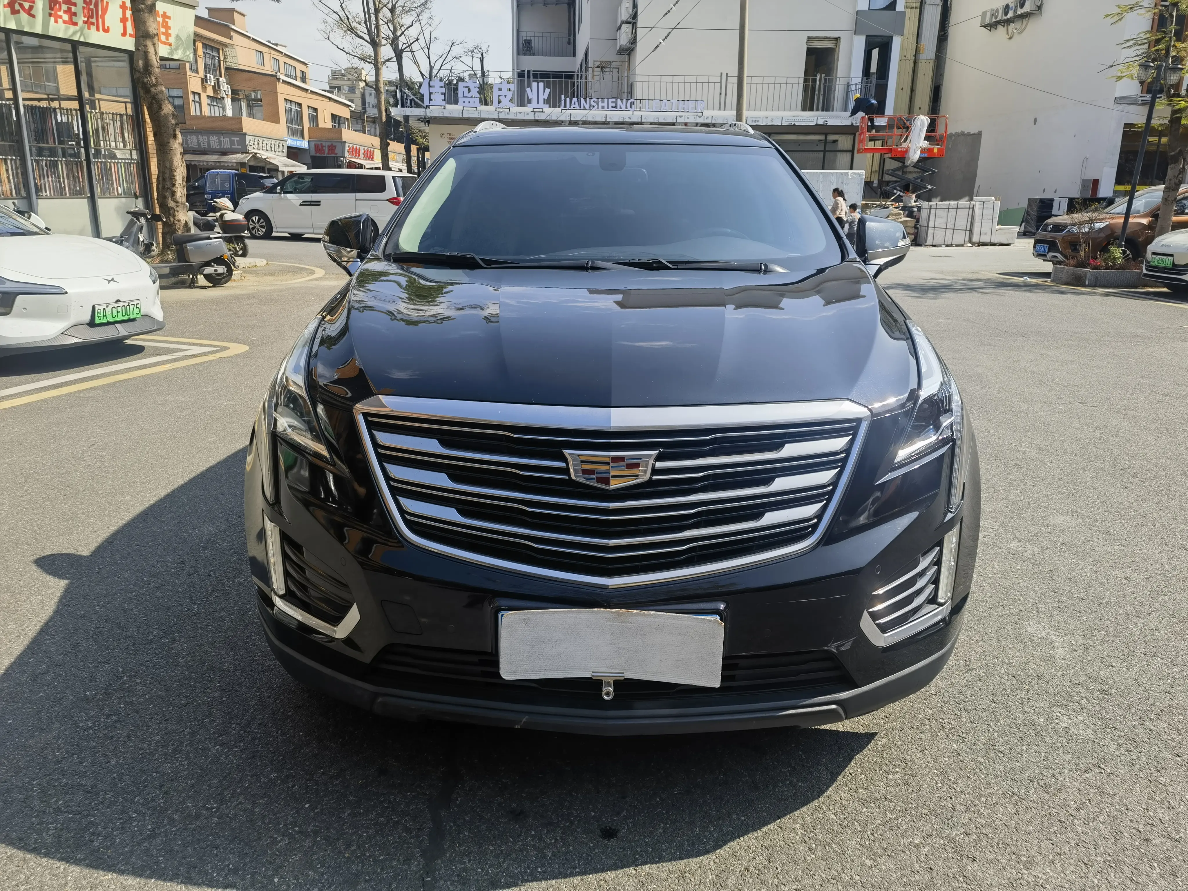 Cadillac XT5  из Китая