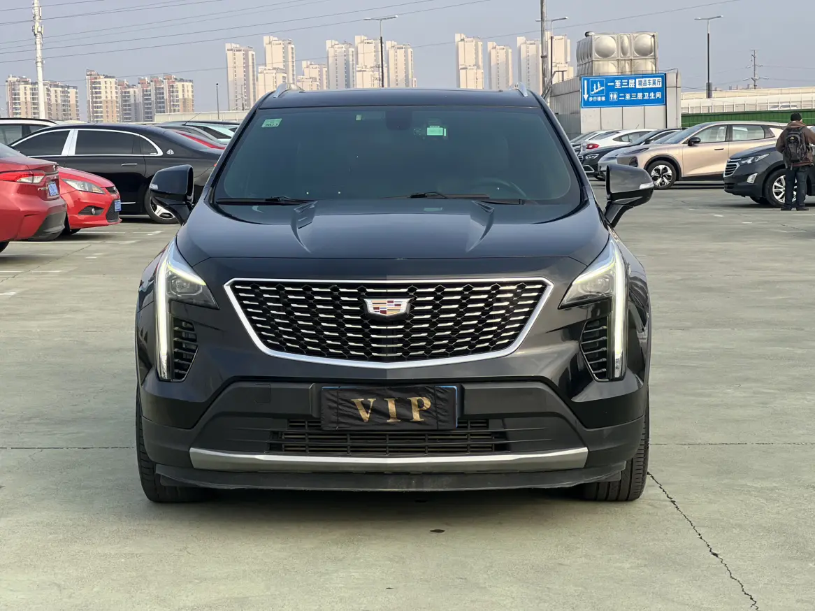 Cadillac XT4  из Китая