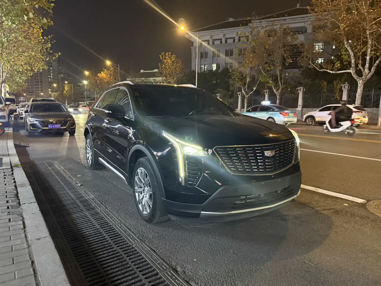 Cadillac XT4  из Китая