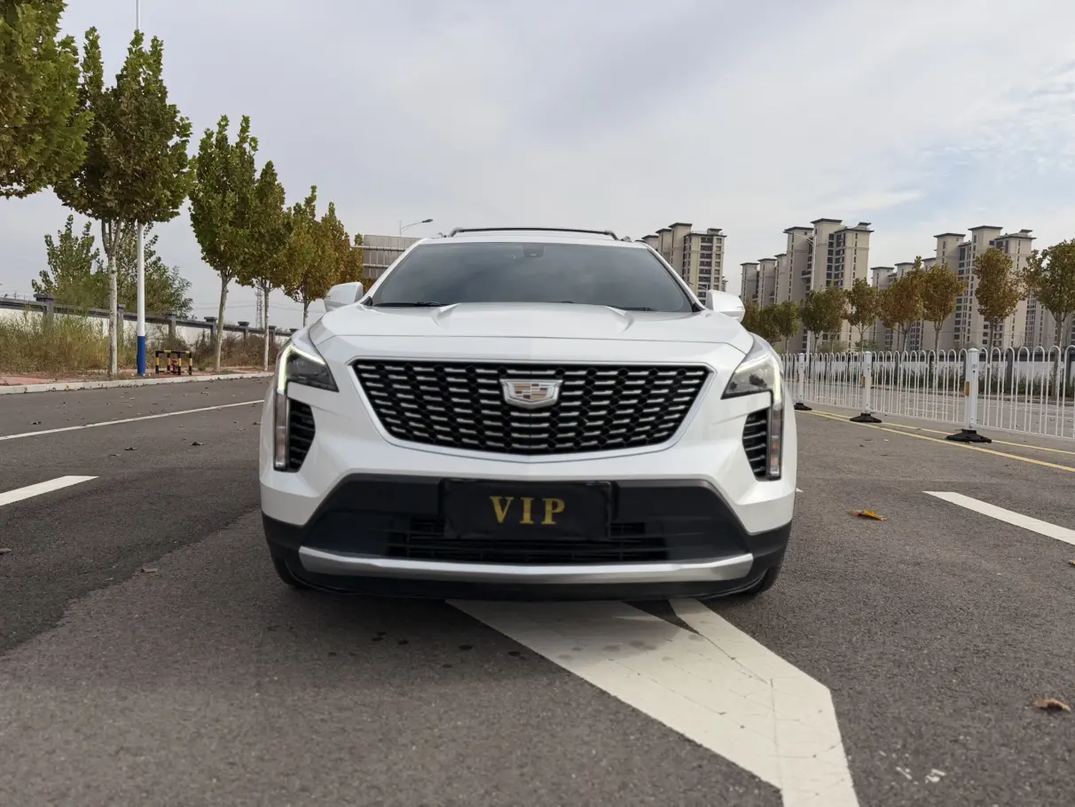 Cadillac XT4  из Китая