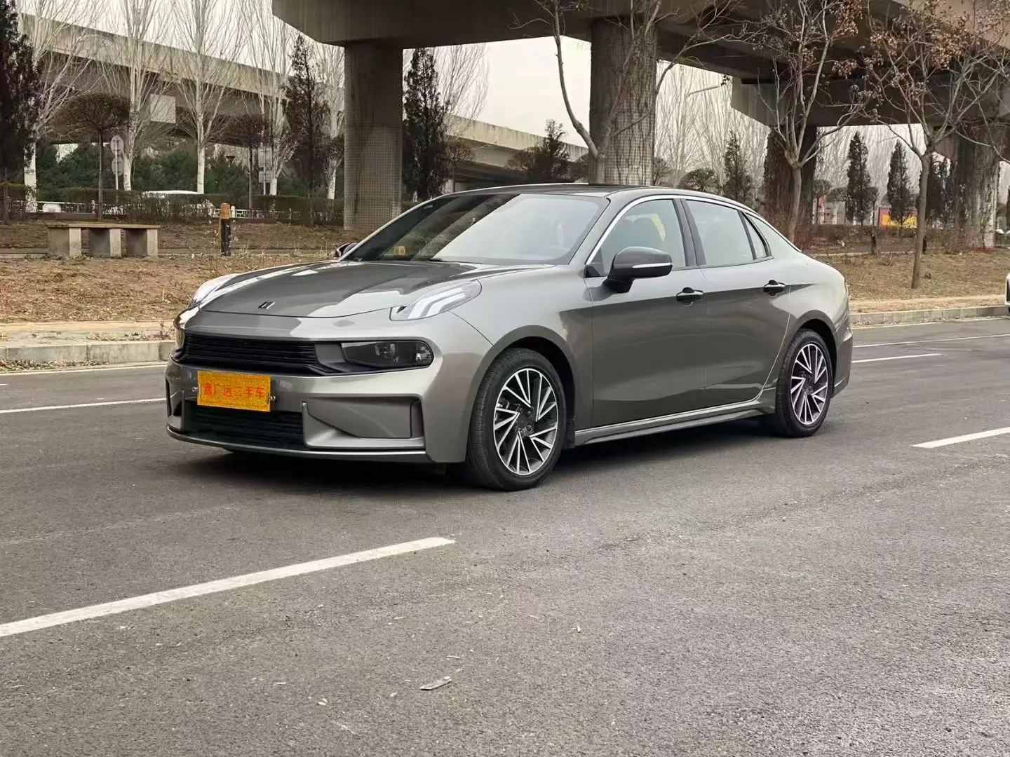 Lynk & Co 03