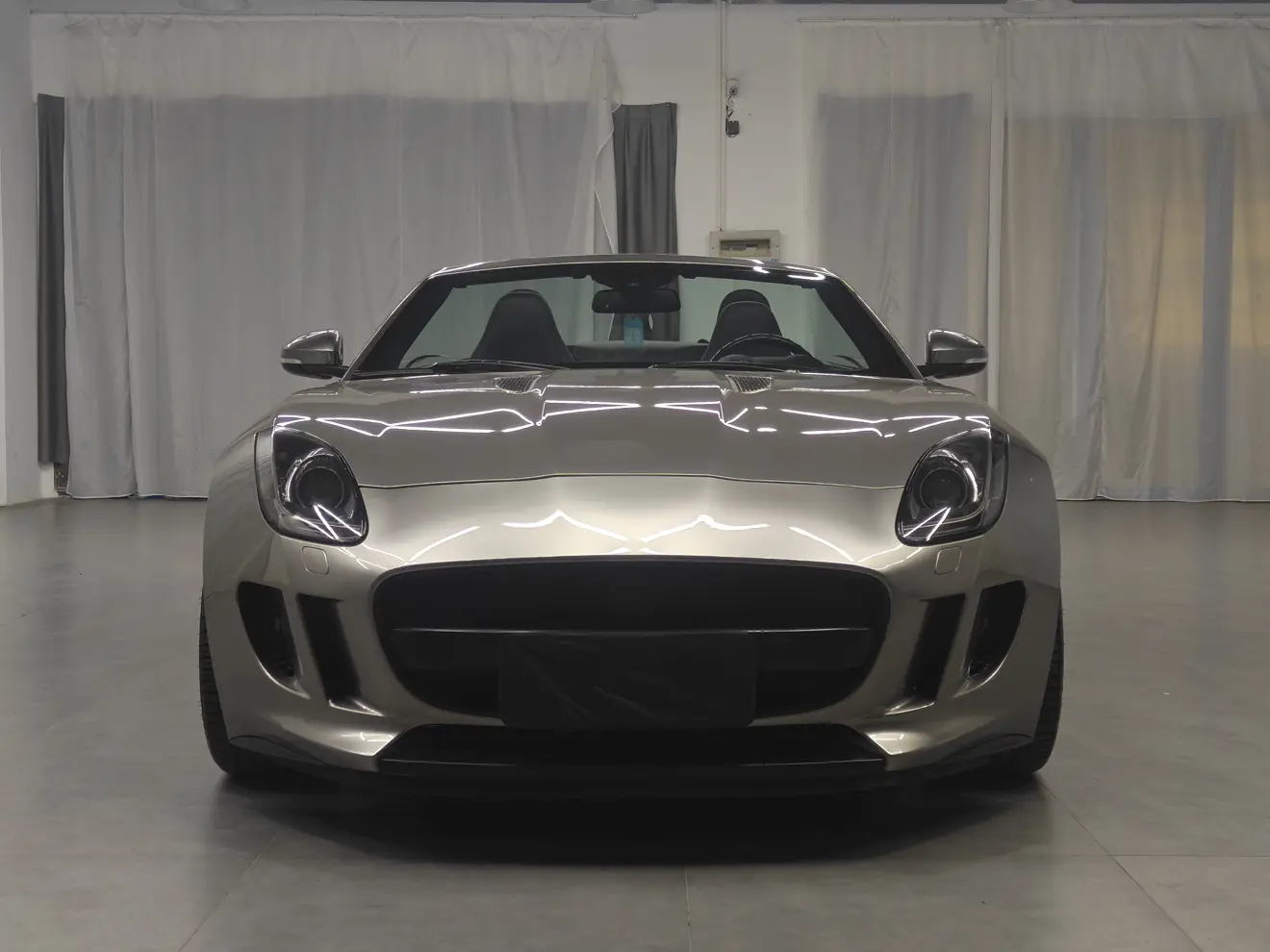 Jaguar F-TYPE  из Китая