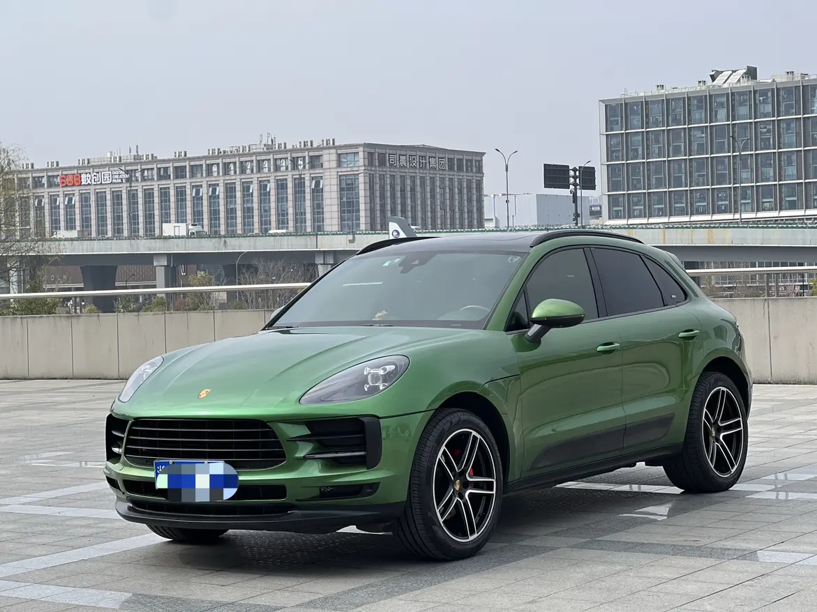Porsche Macan  из Китая