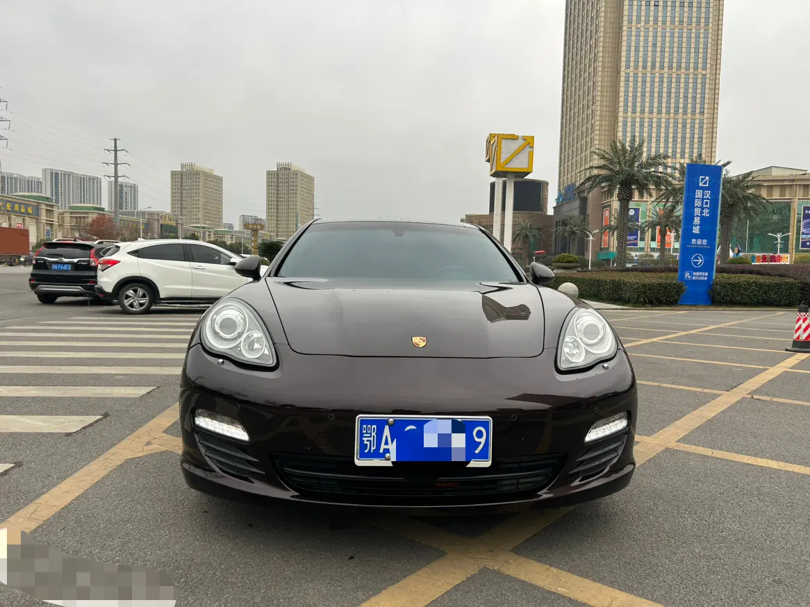 Porsche Panamera  из Китая