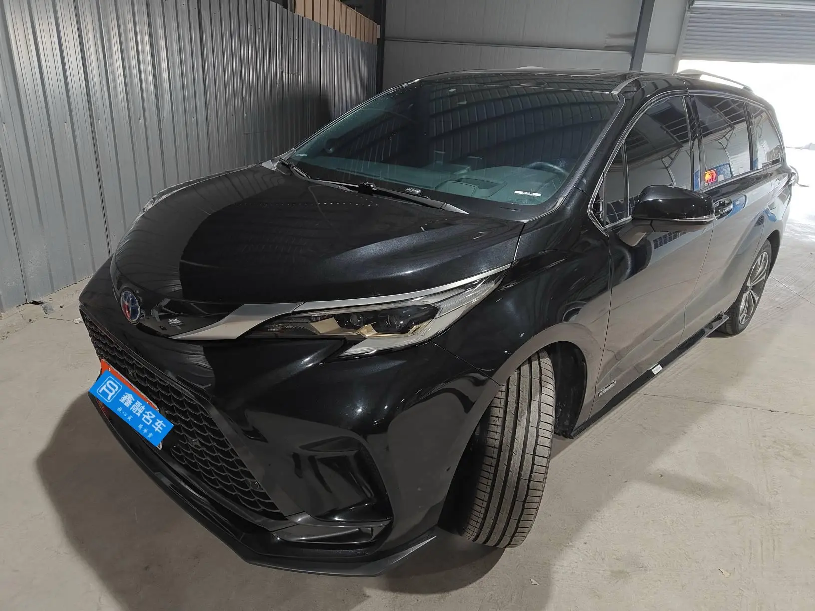 Toyota Granvia  из Китая