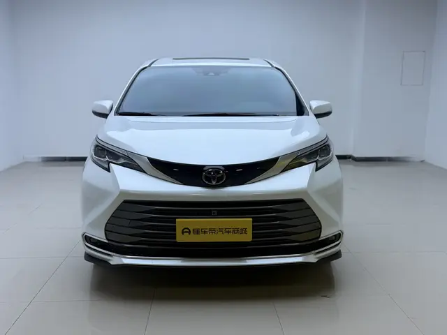 Toyota Sienna  из Китая