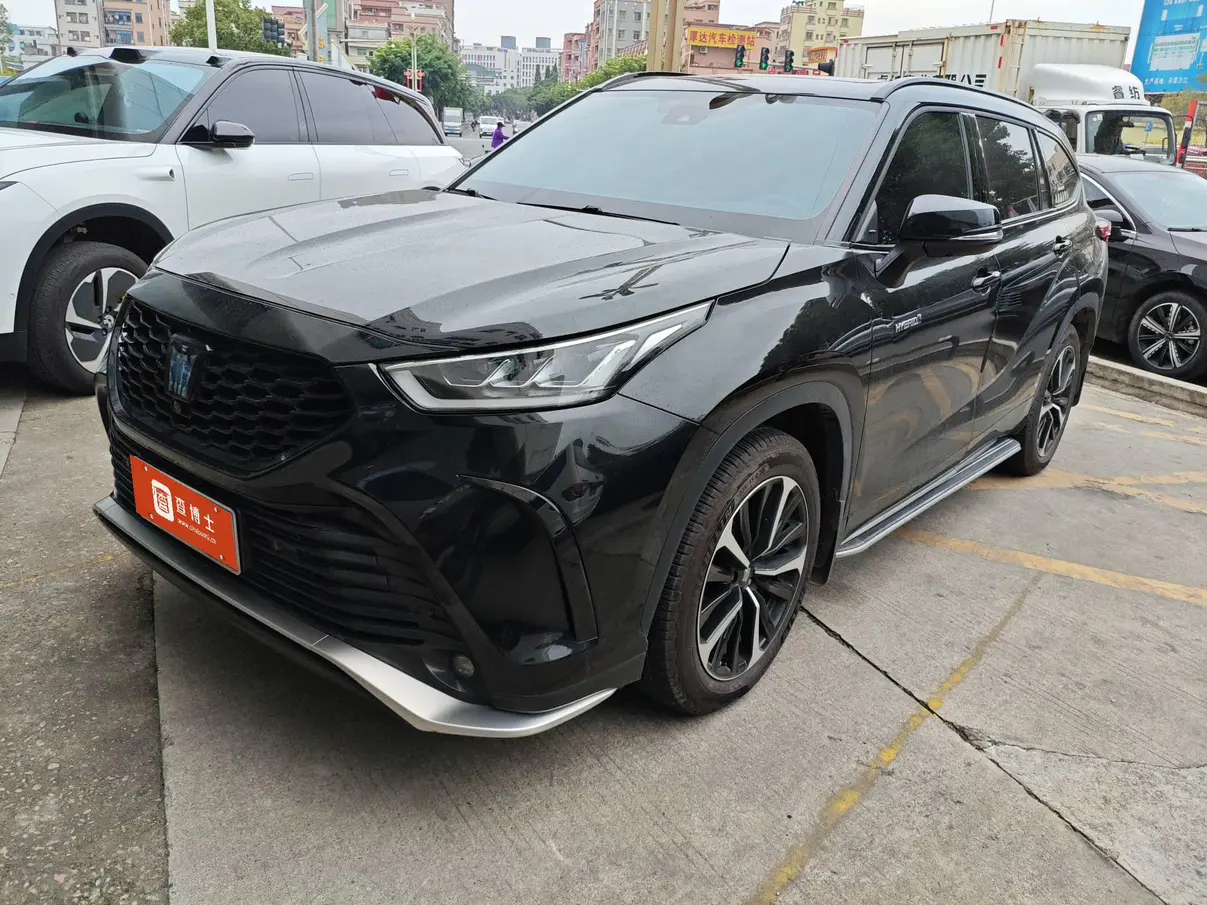 Toyota Crown Kluger