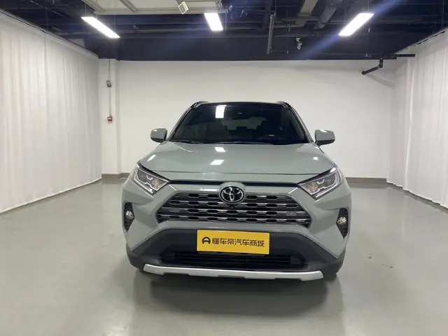 Toyota RAV4  из Китая