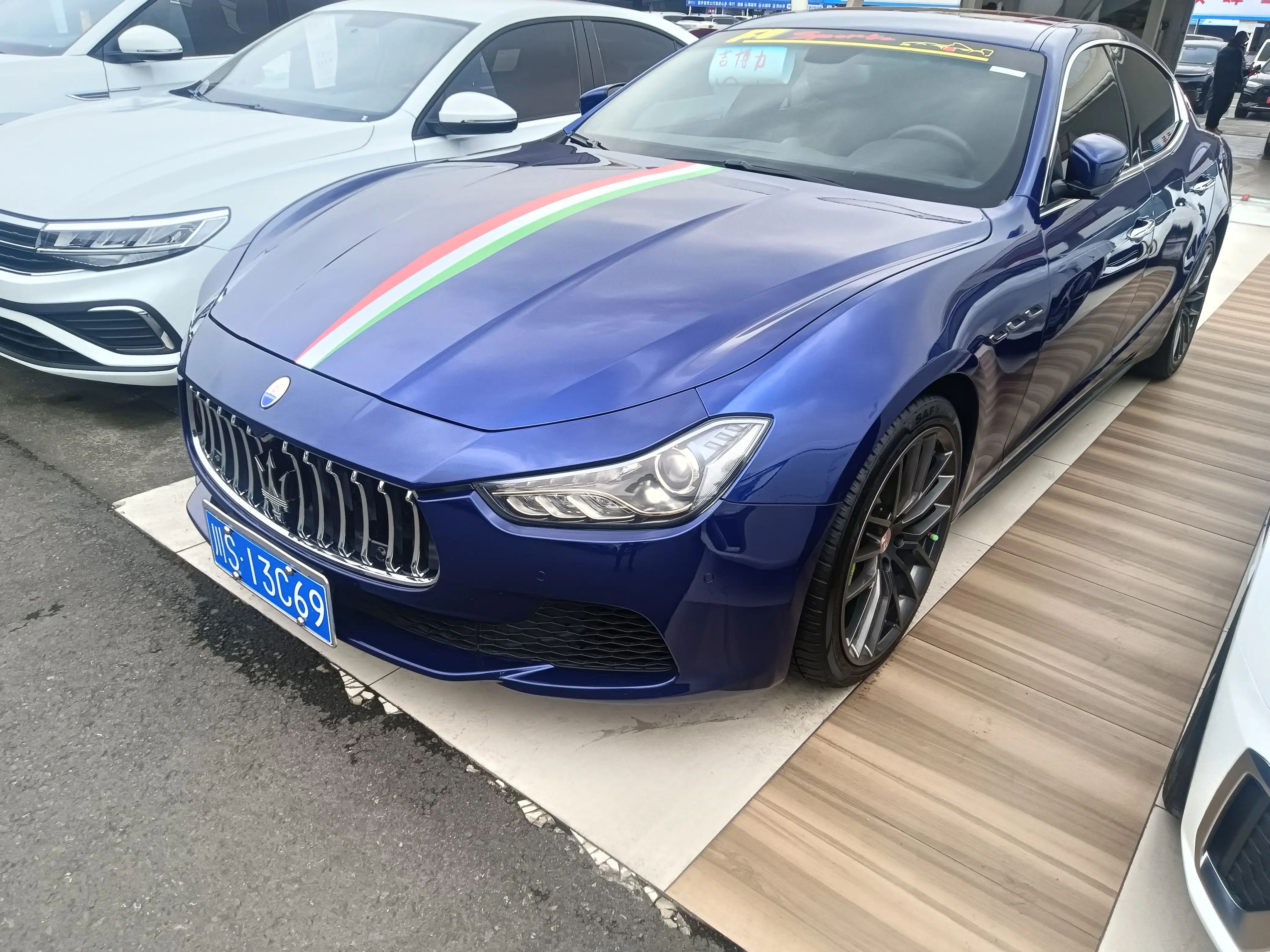 Maserati Ghibli  из Китая