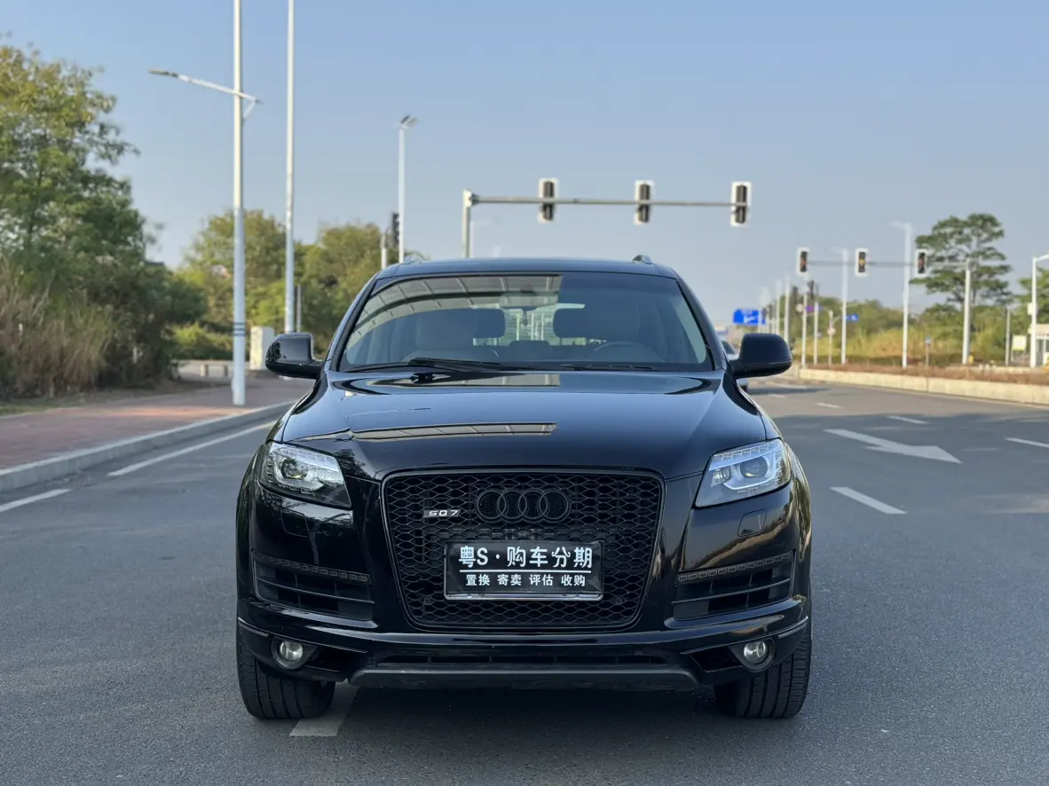 Audi Q7  из Китая