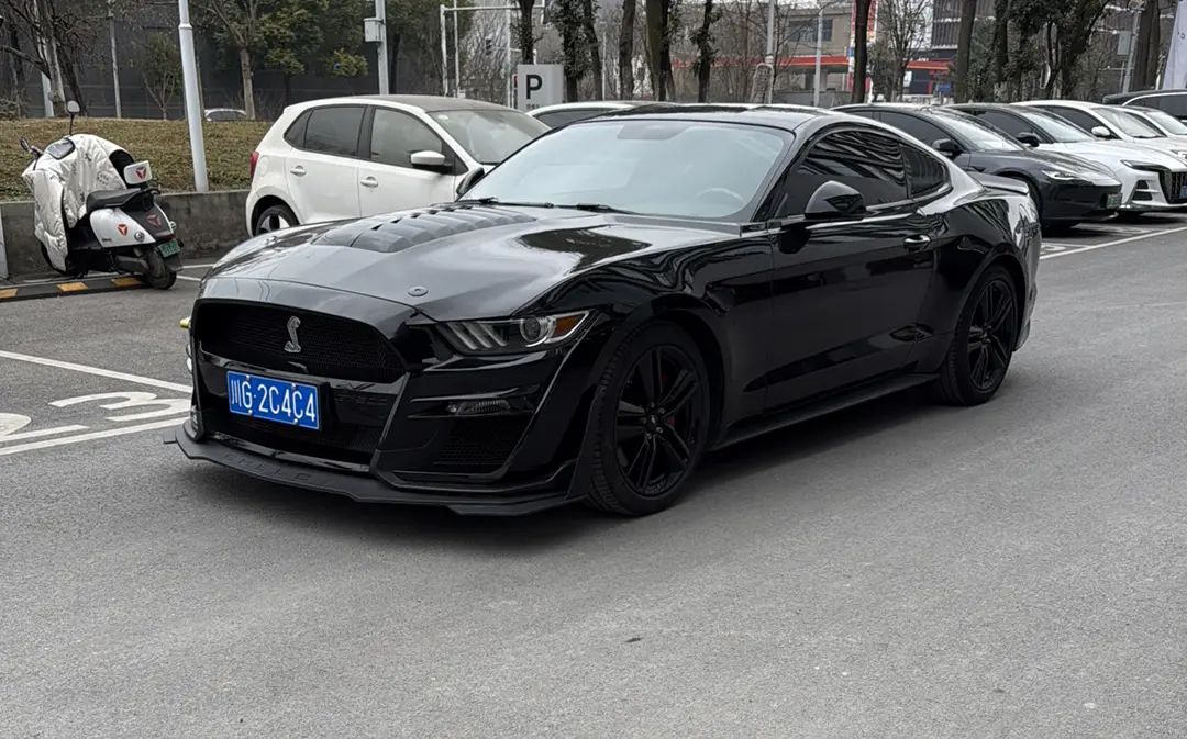 Ford Mustang  из Китая