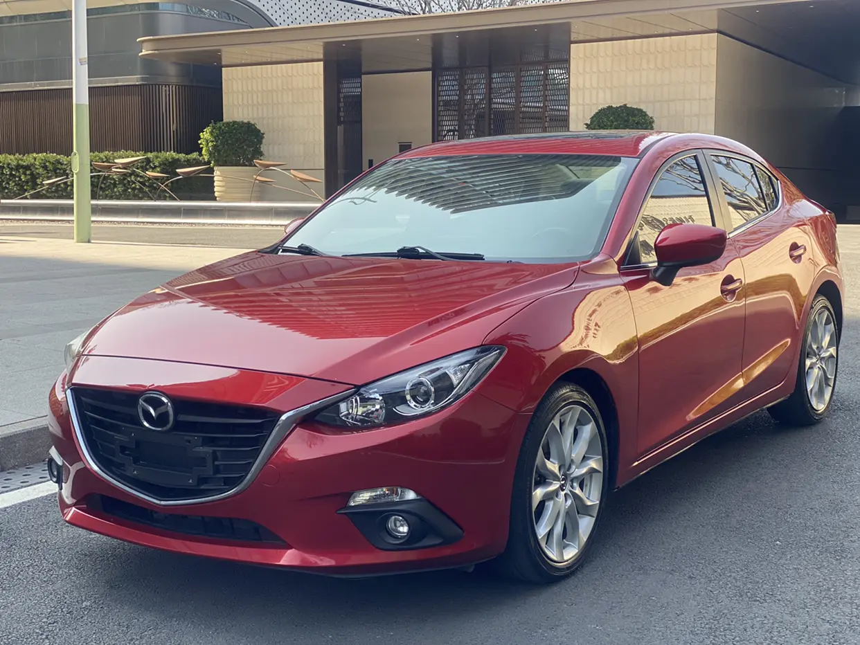 Mazda Axela (Mazda3)  из Китая