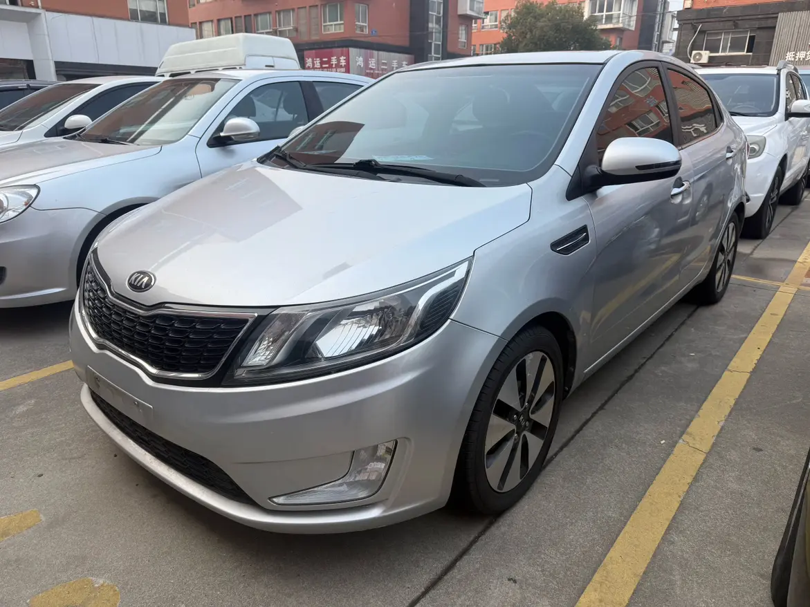 Kia K2  из Китая