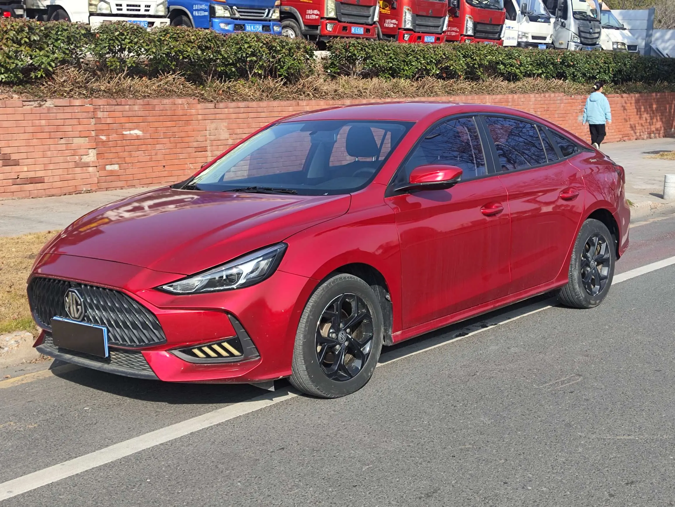 MG 5  из Китая