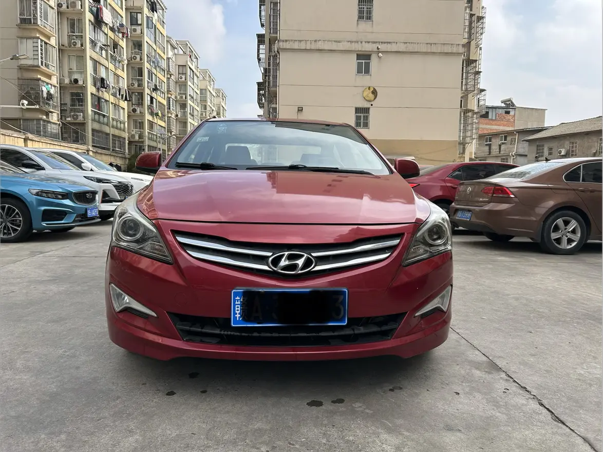 Hyundai Verna (Rena)  из Китая