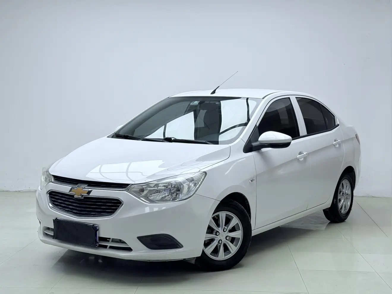 Chevrolet Sail  из Китая