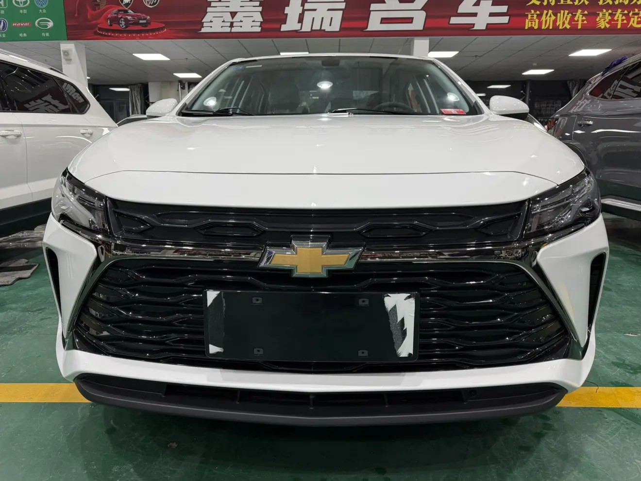 Chevrolet Monza (Cruze)  из Китая