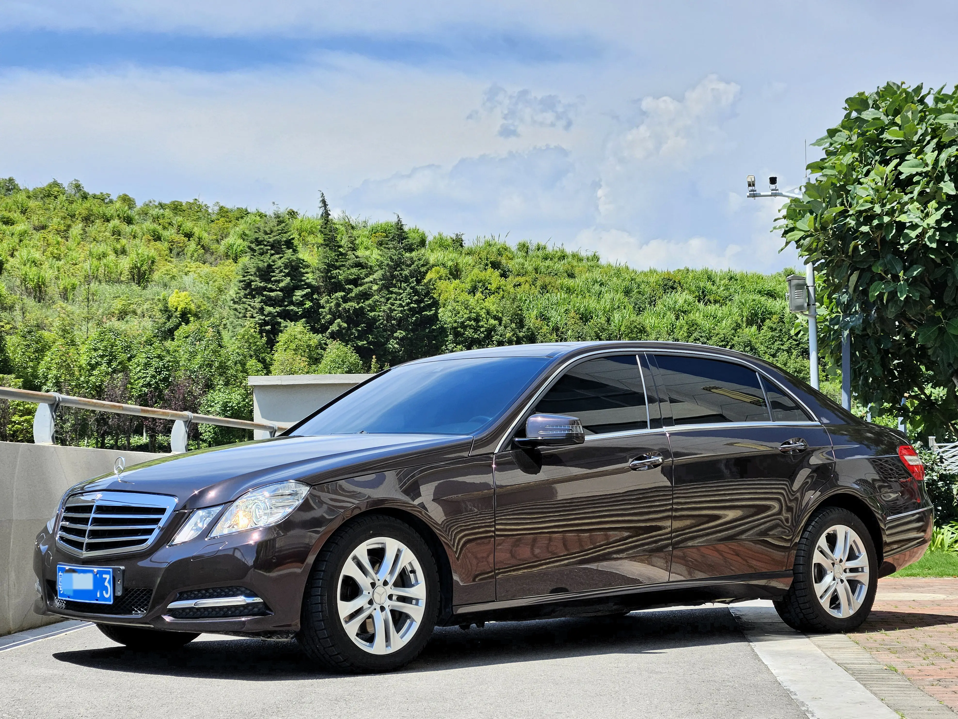 Mercedes-Benz E-Class  из Китая