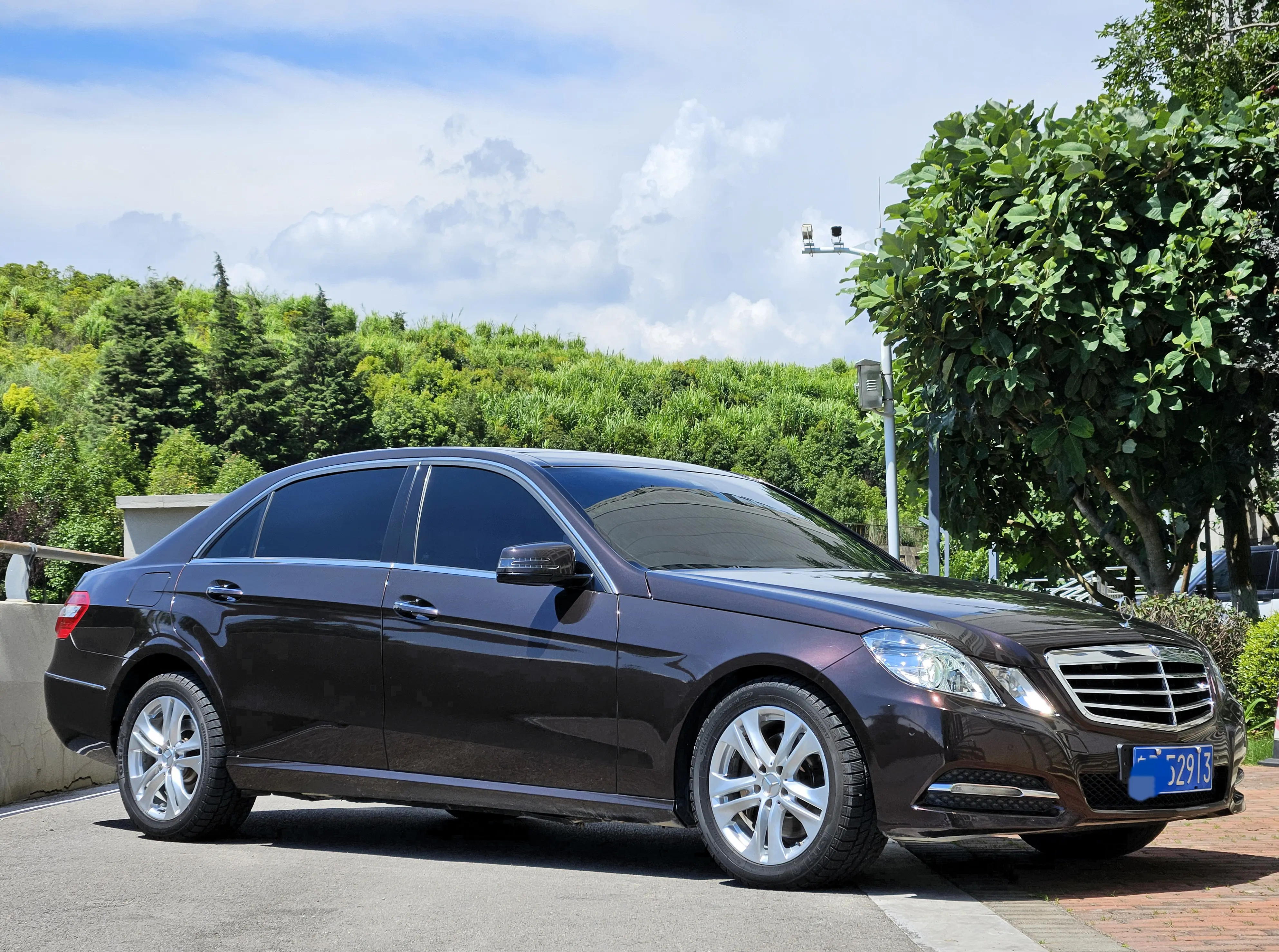 Mercedes-Benz E-Class  из Китая