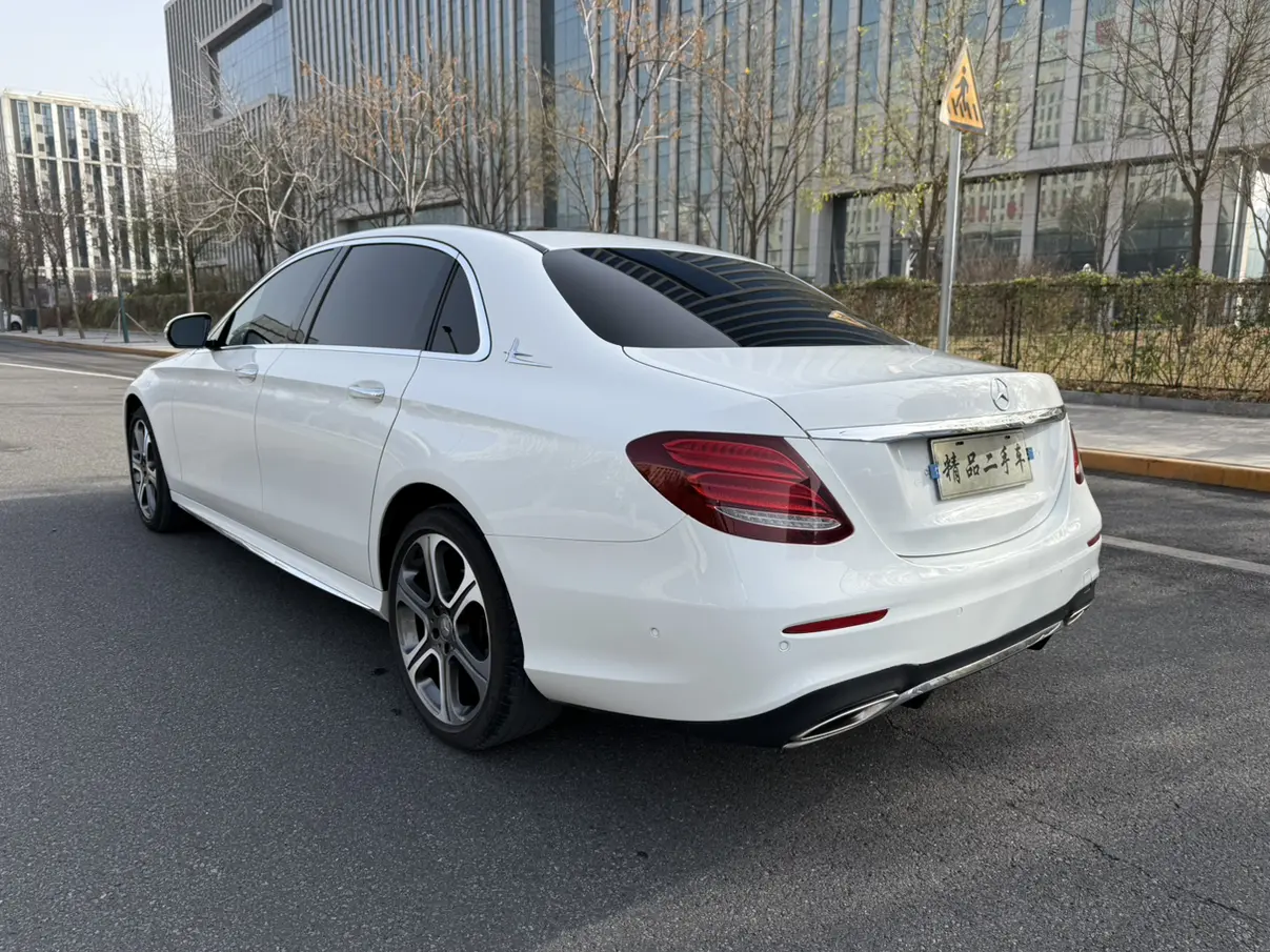 Mercedes-Benz E-Class  из Китая
