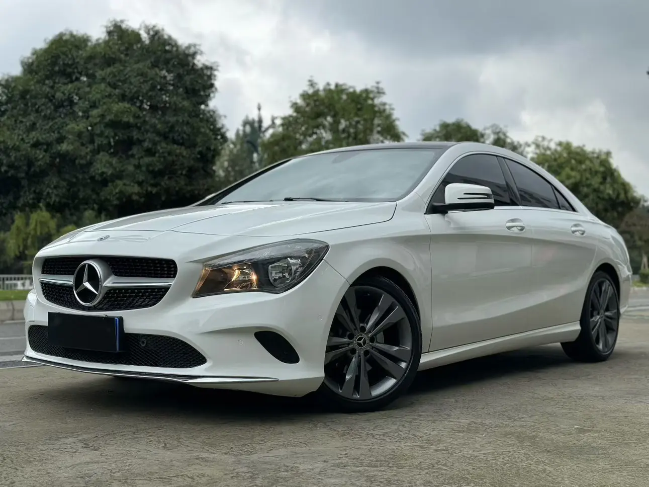 Mercedes-Benz Mercedes CLA  из Китая