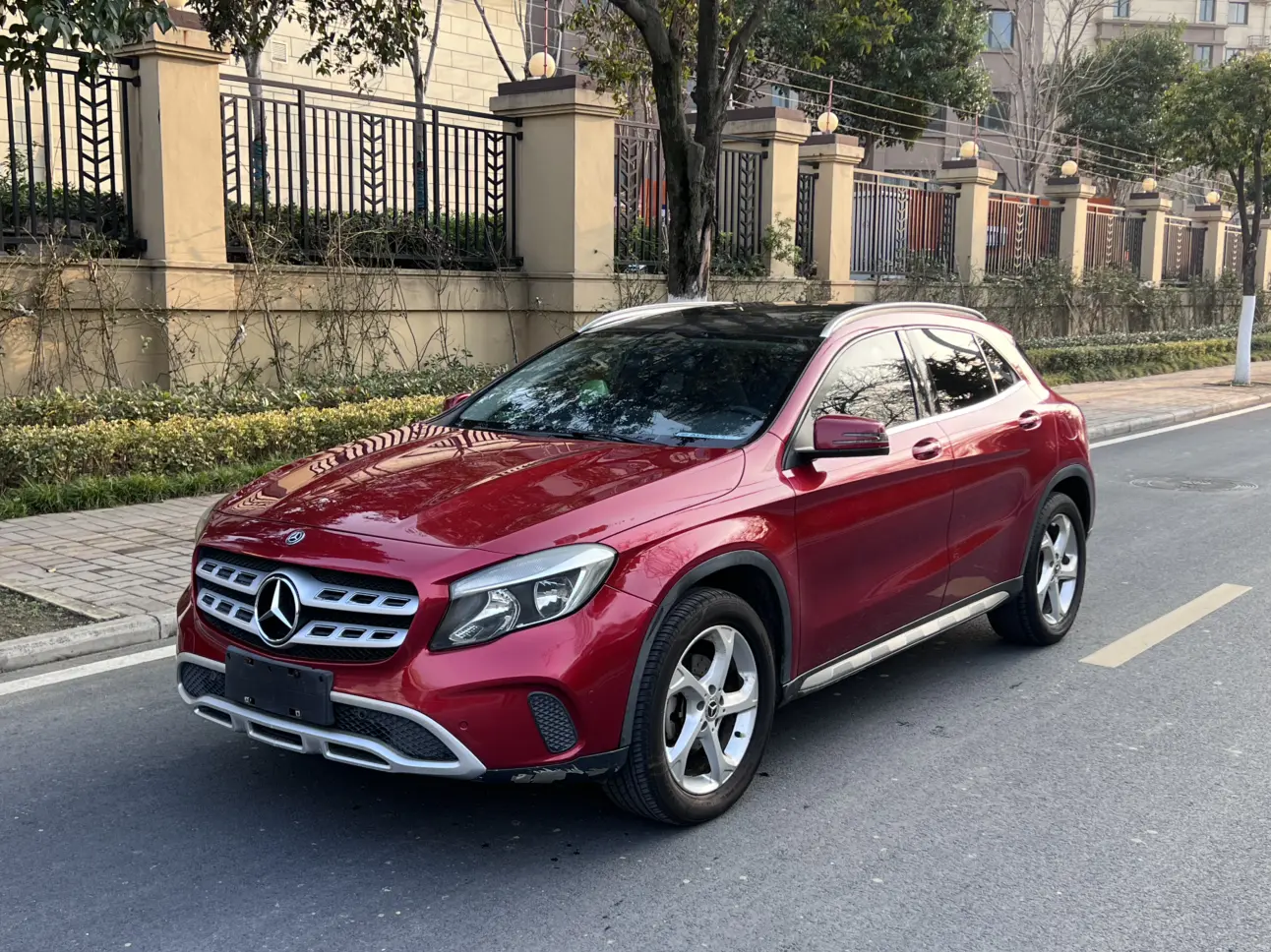 Mercedes-Benz GLA  из Китая