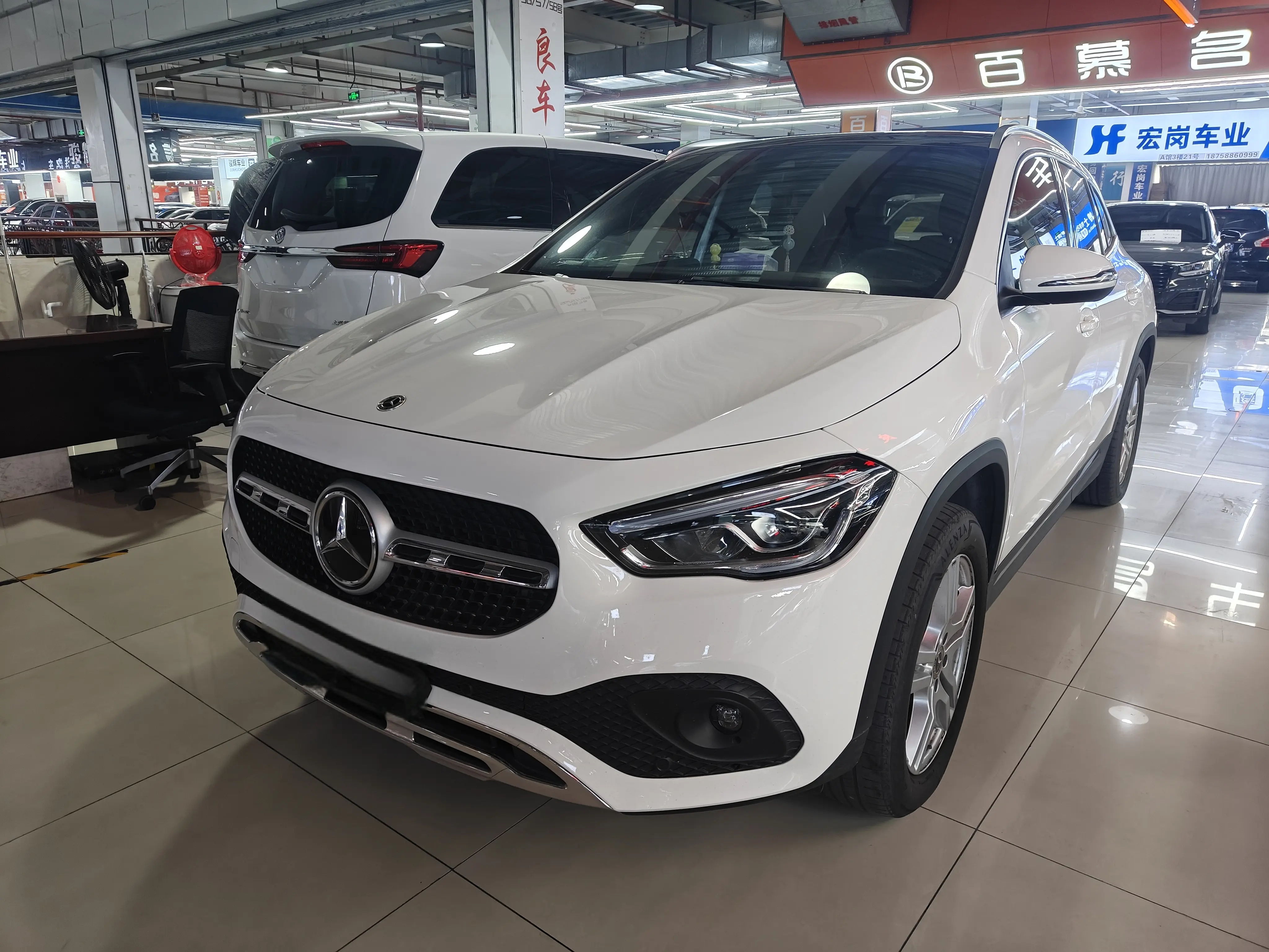 Mercedes-Benz GLA  из Китая