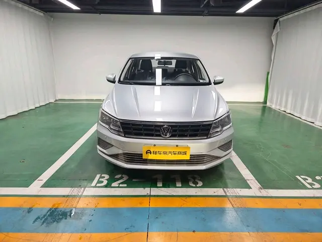 Volkswagen Jetta  из Китая