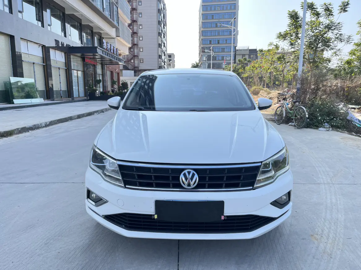 Volkswagen Jetta  из Китая