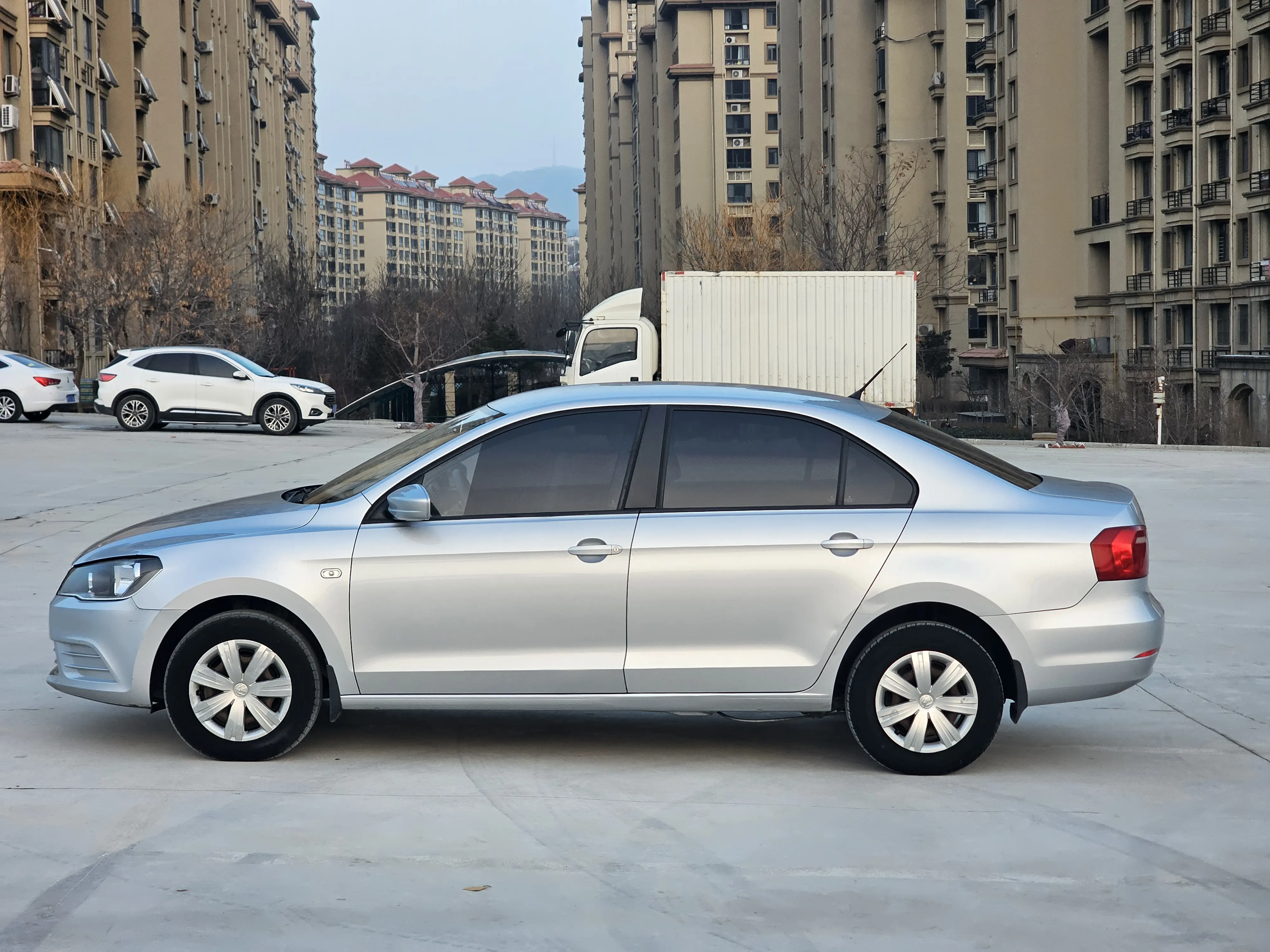 Volkswagen Jetta  из Китая