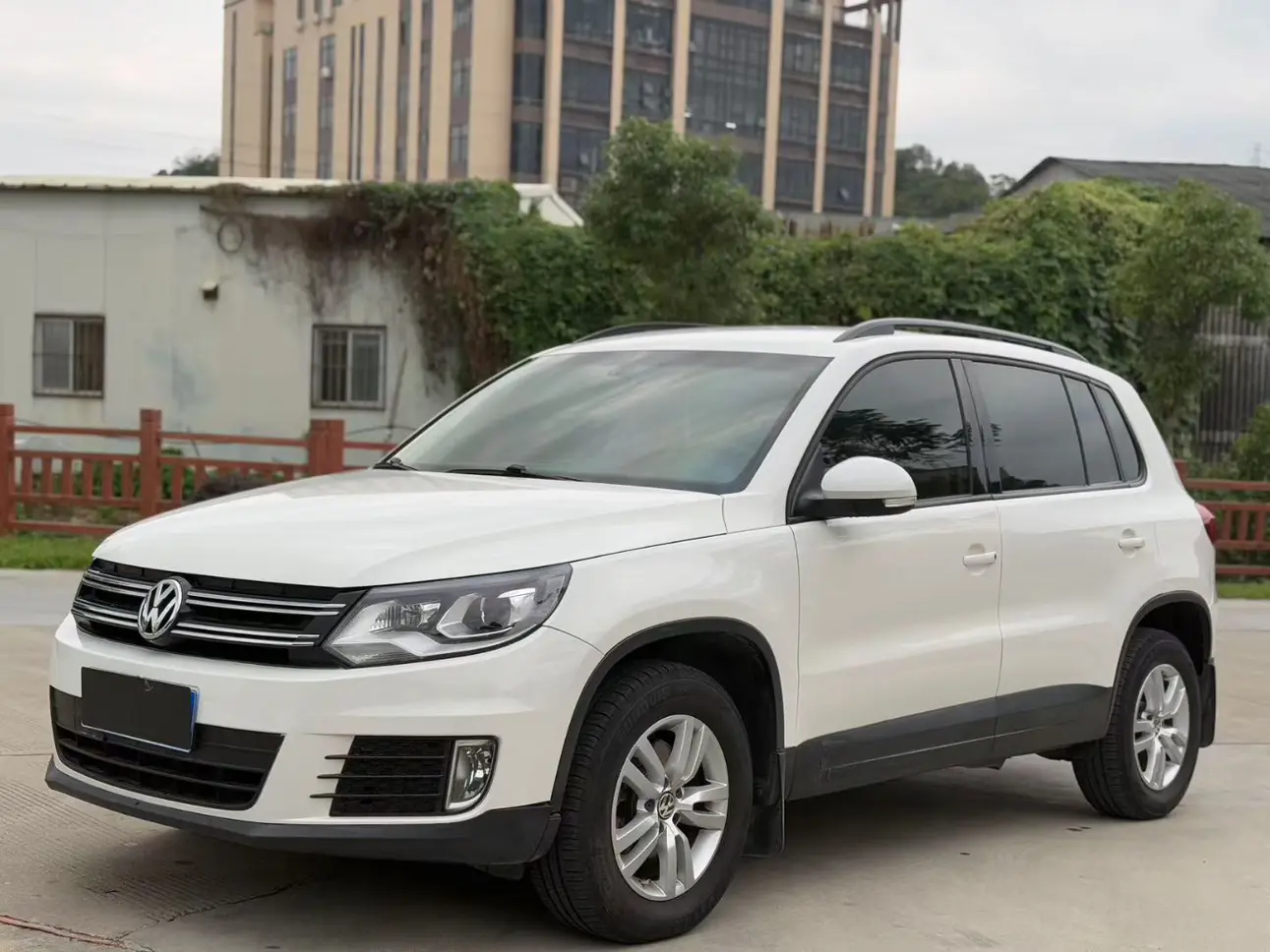 Volkswagen Tiguan  из Китая