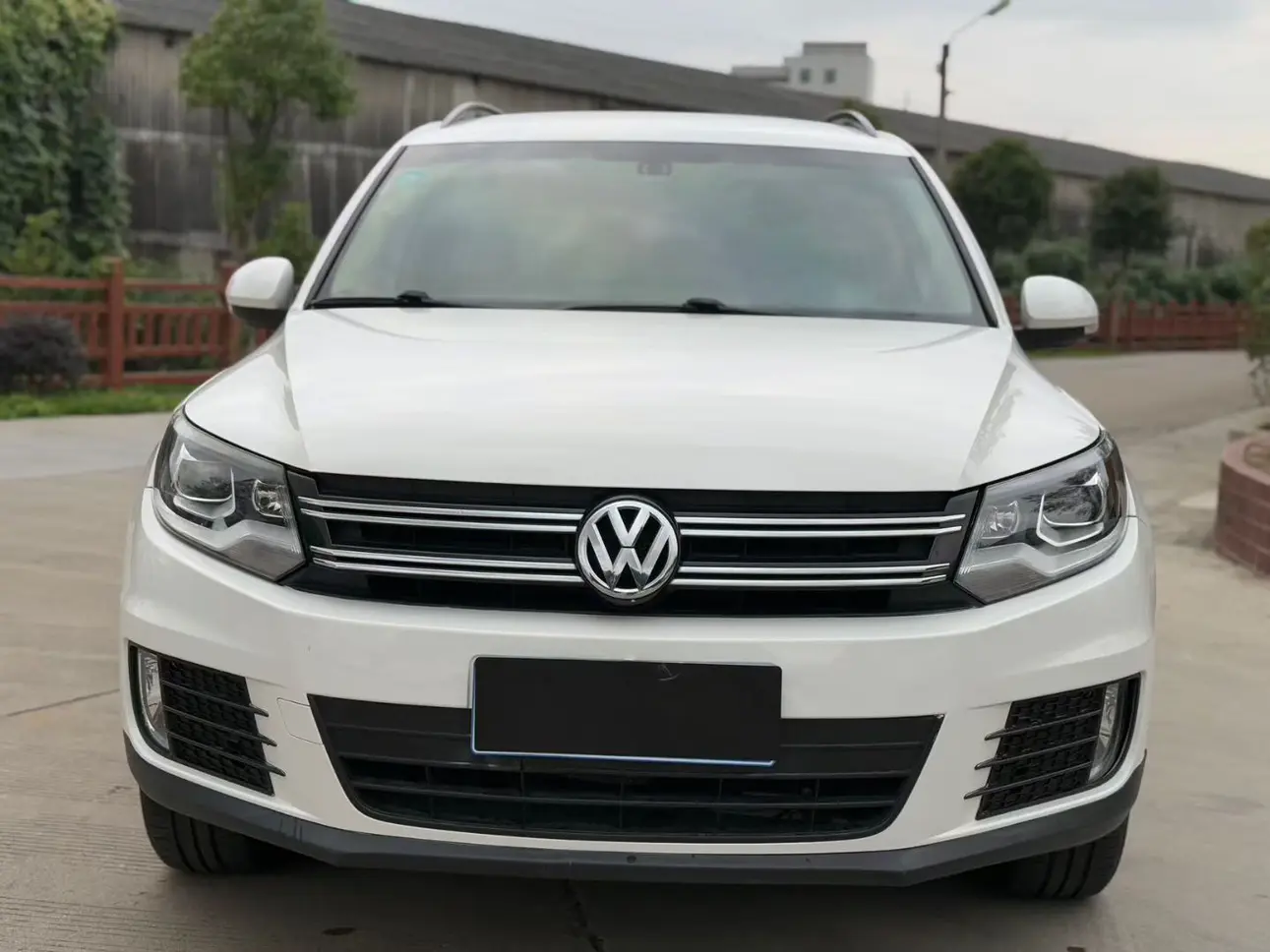 Volkswagen Tiguan  из Китая