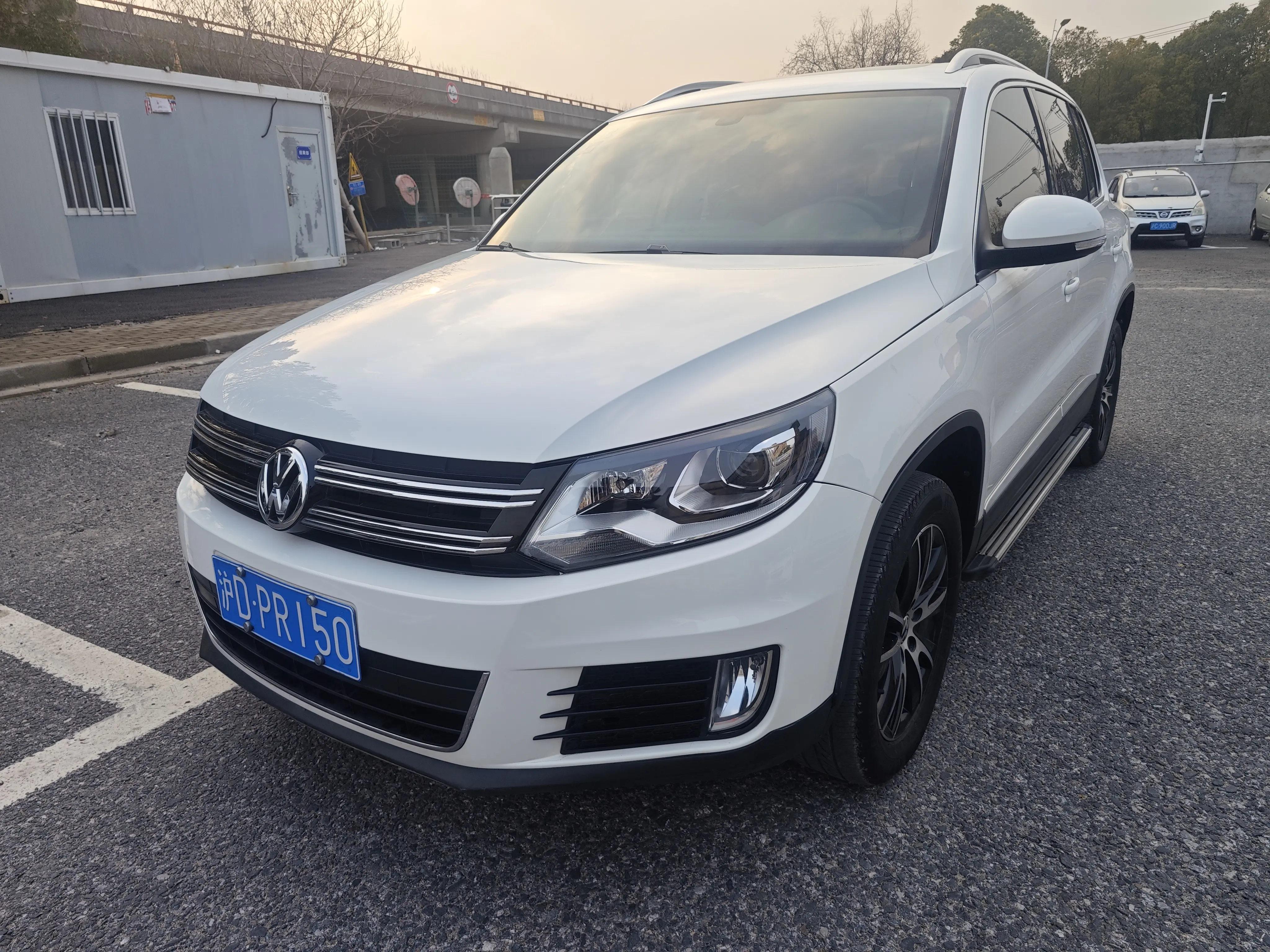 Volkswagen Tiguan  из Китая
