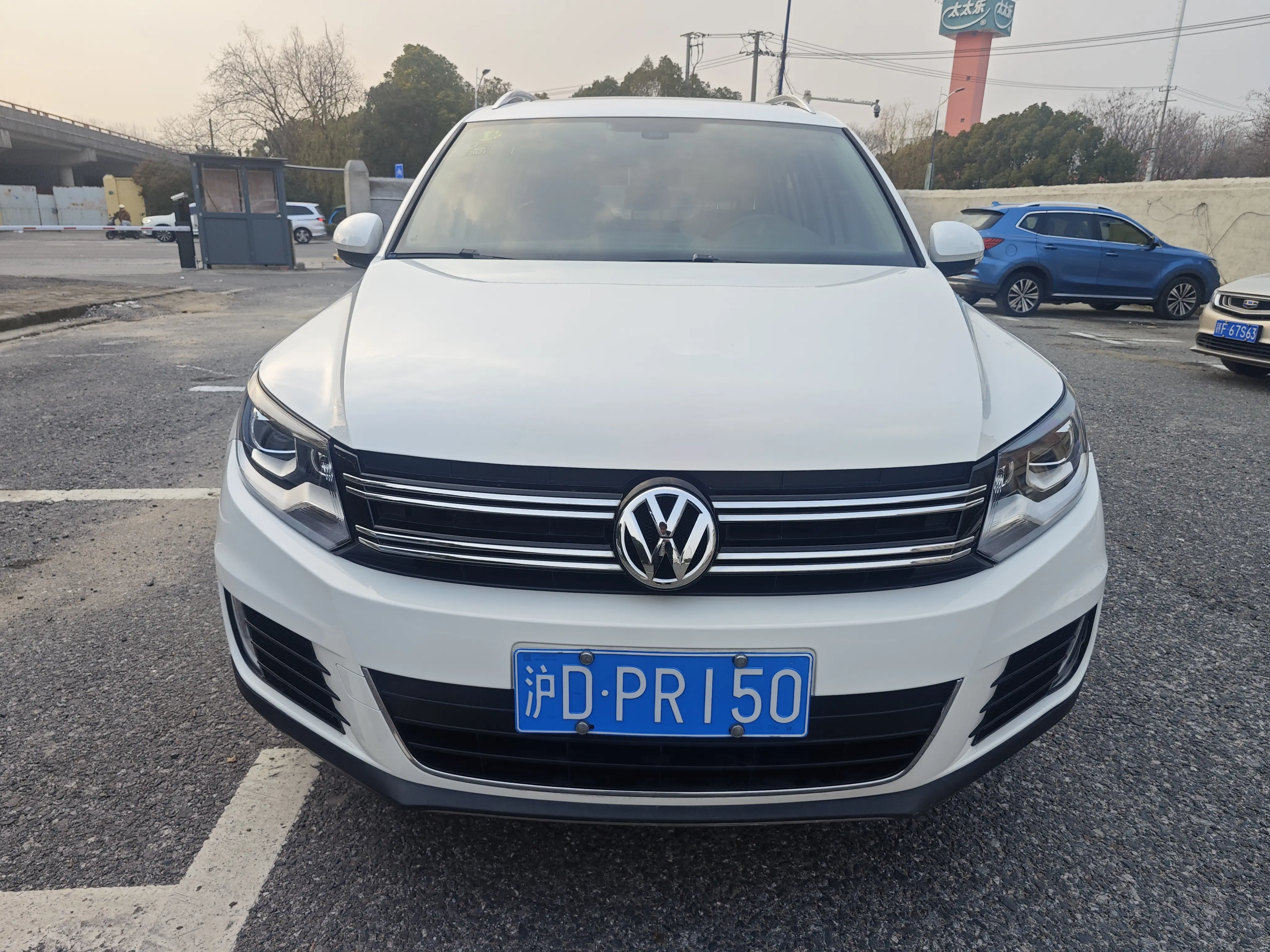 Volkswagen Tiguan  из Китая