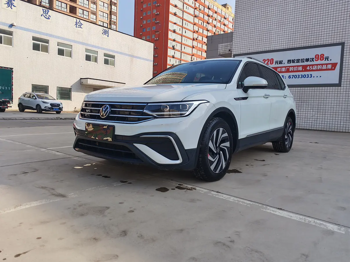 Volkswagen Tiguan L  из Китая