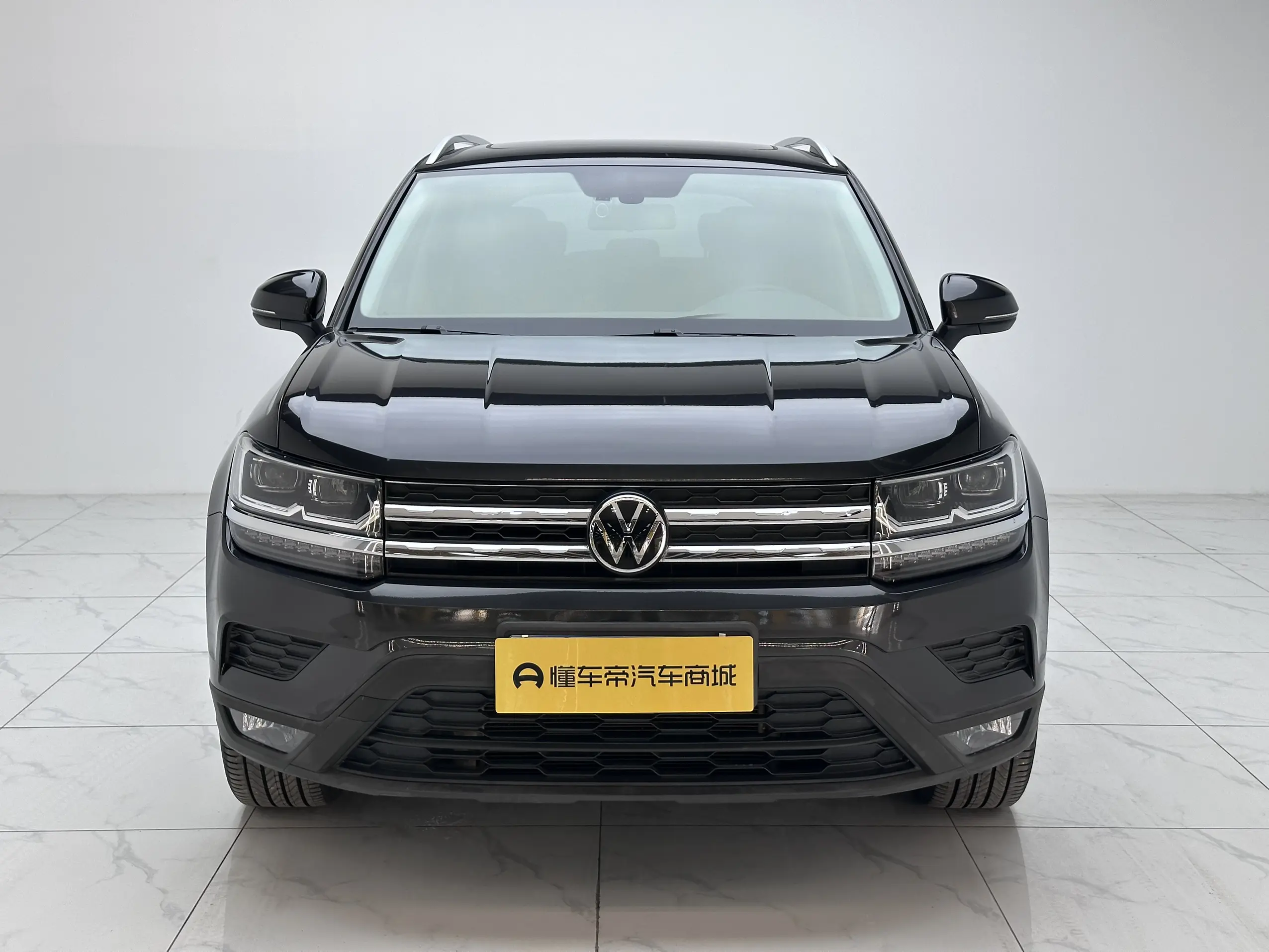 Volkswagen Tharu  из Китая