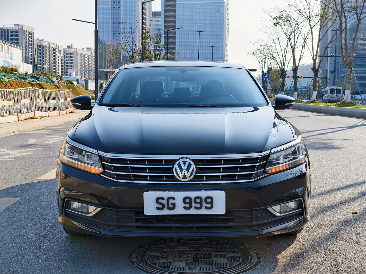 Volkswagen Passat  из Китая
