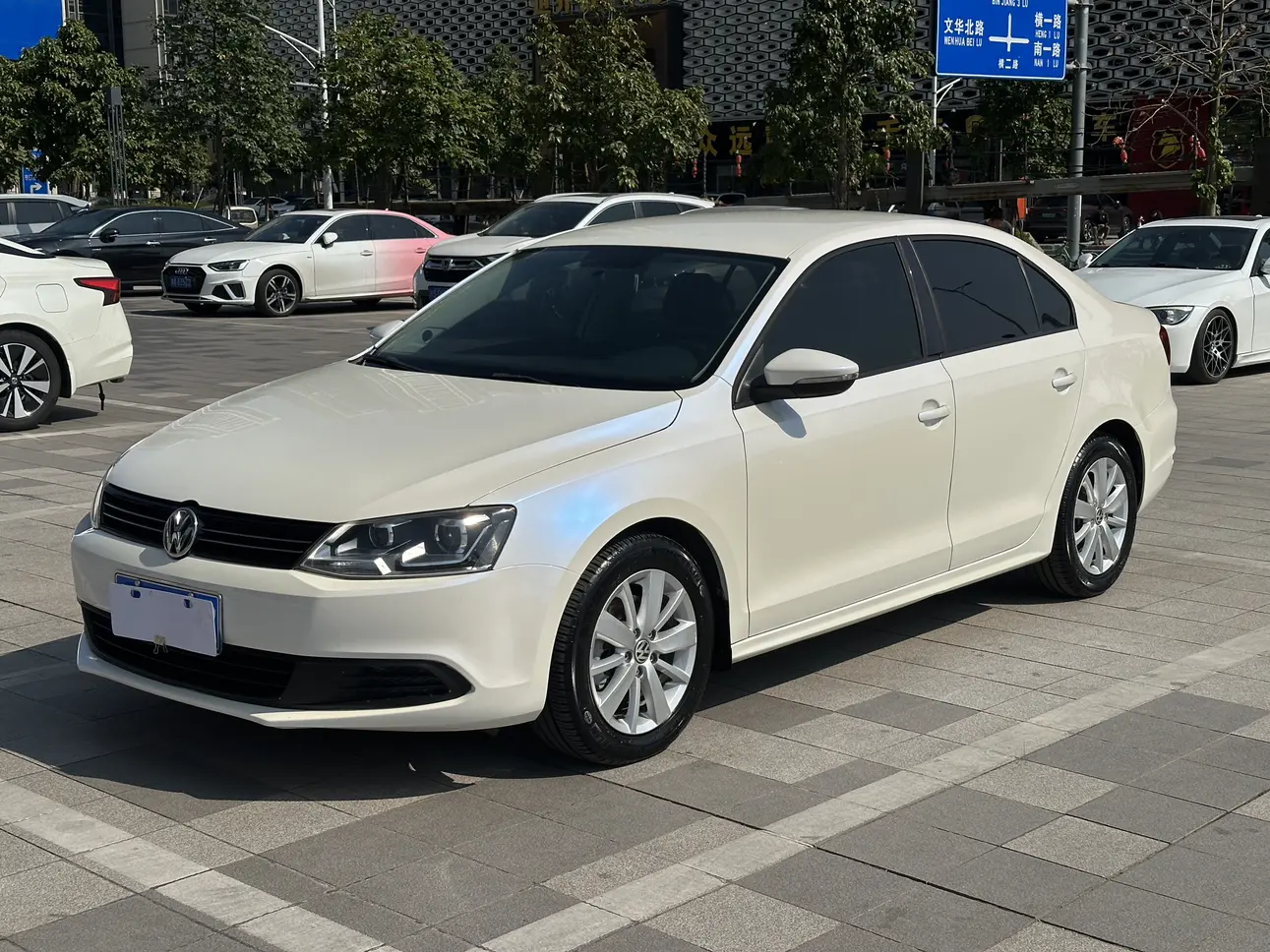 Volkswagen Sagitar  из Китая