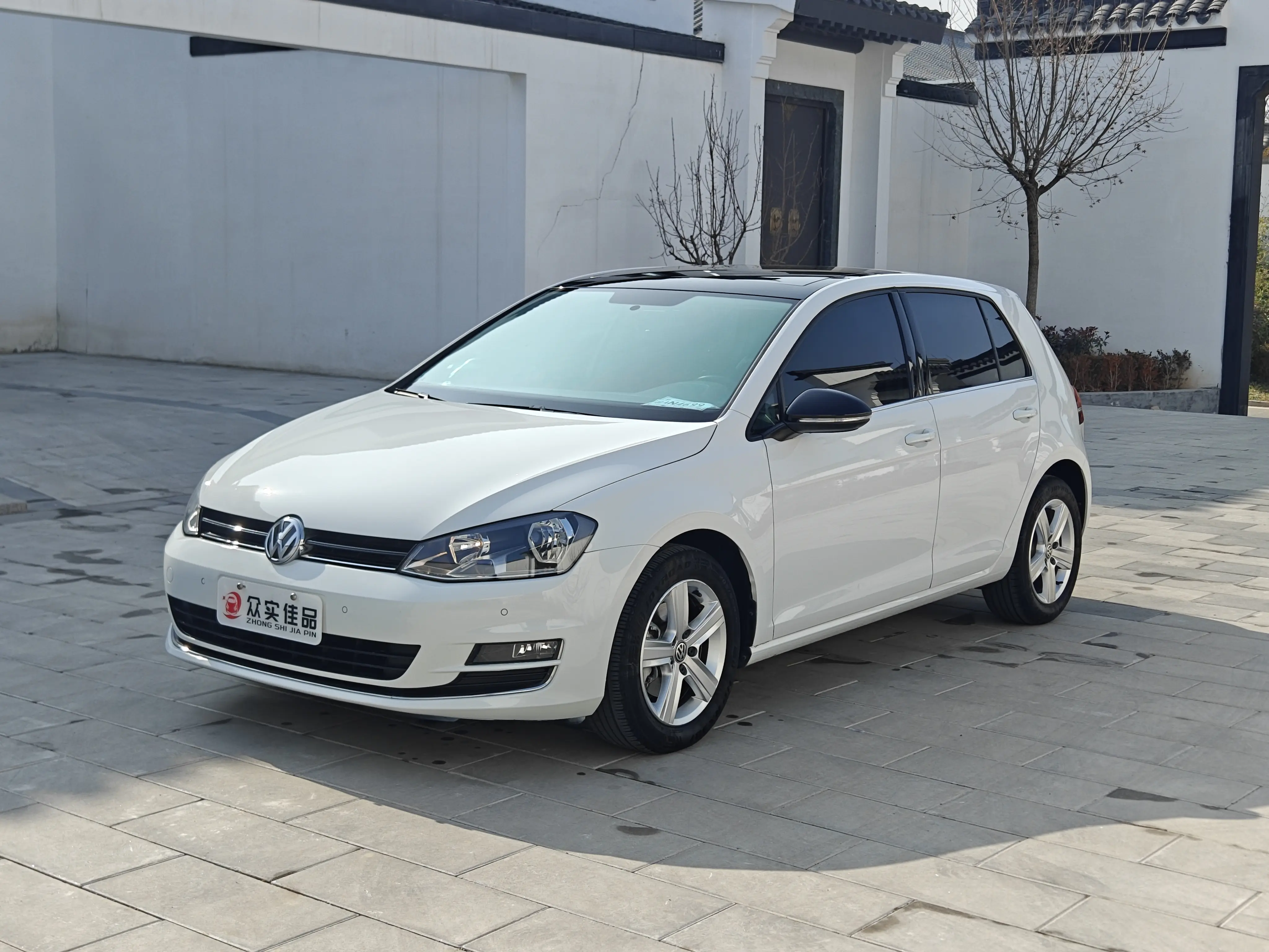Volkswagen Golf  из Китая