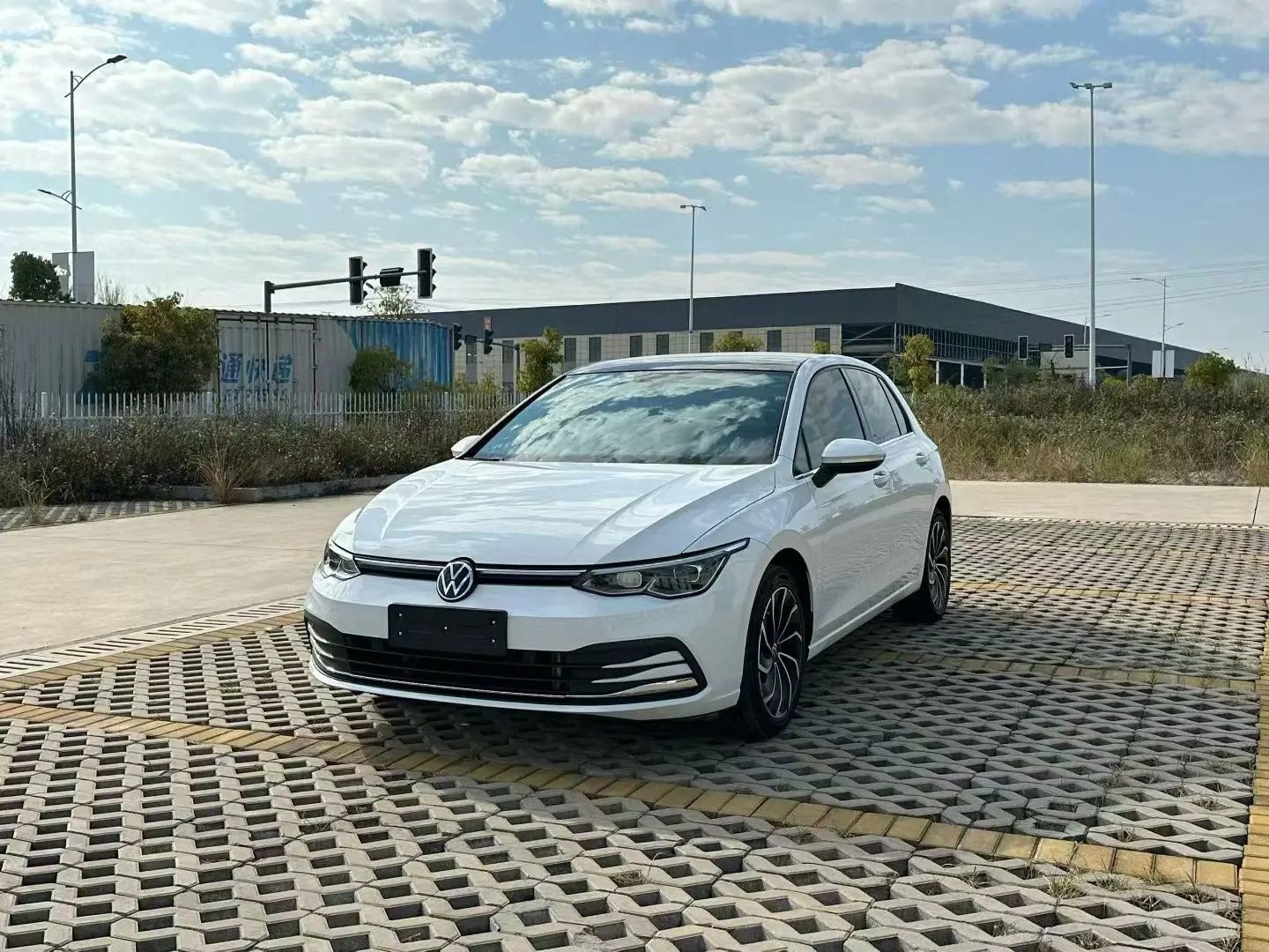 Volkswagen Golf  из Китая